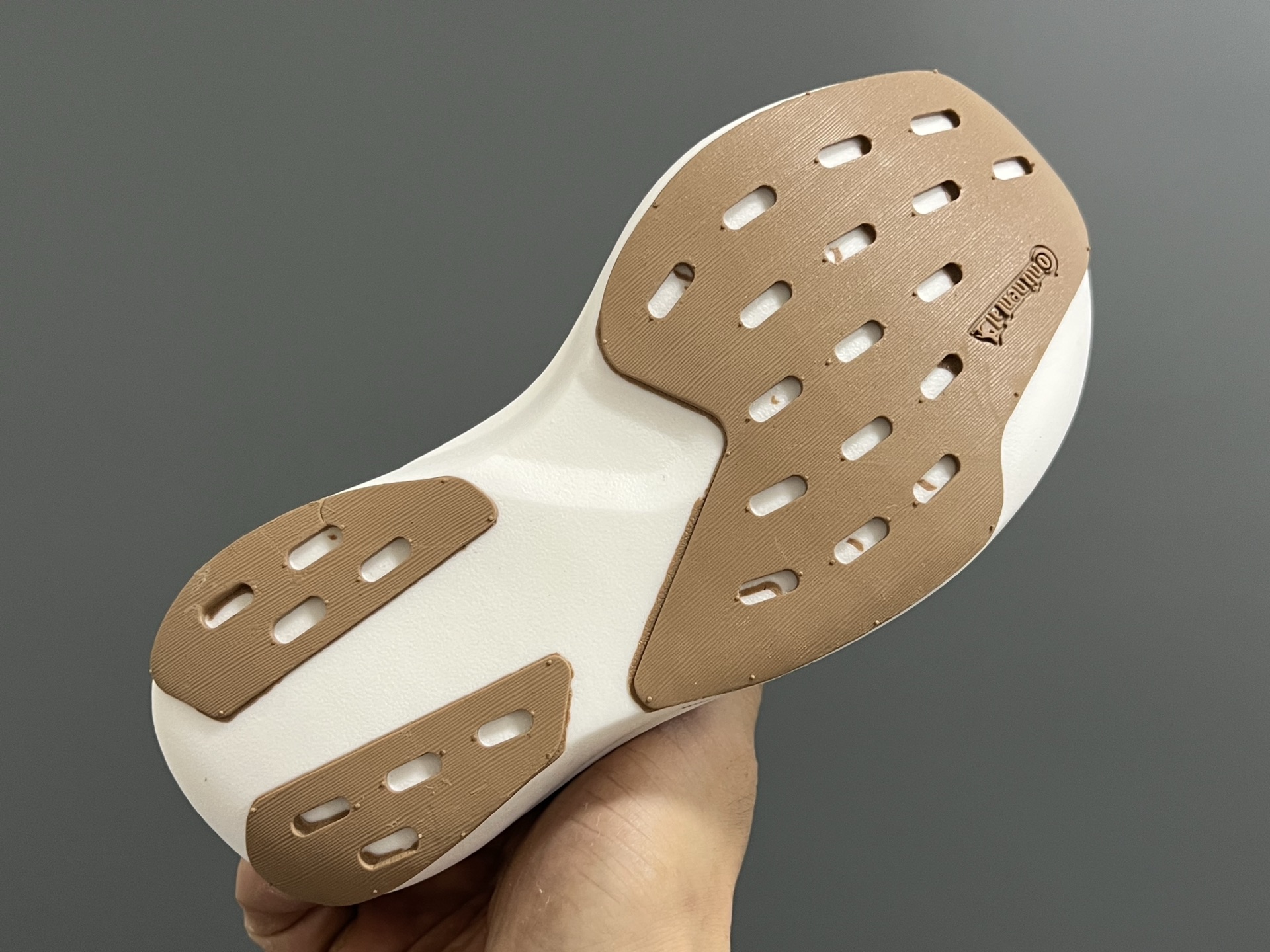 图片[5]-A家新款SL网面鞋带儿童运动鞋 尺码：26-37码 经典SL老爹款式运动鞋🔥 网面透气又舒适☁️ 超软弹大底，脚感不言而喻✌🏻 搭配亲子超赞👍🏻-选品中心