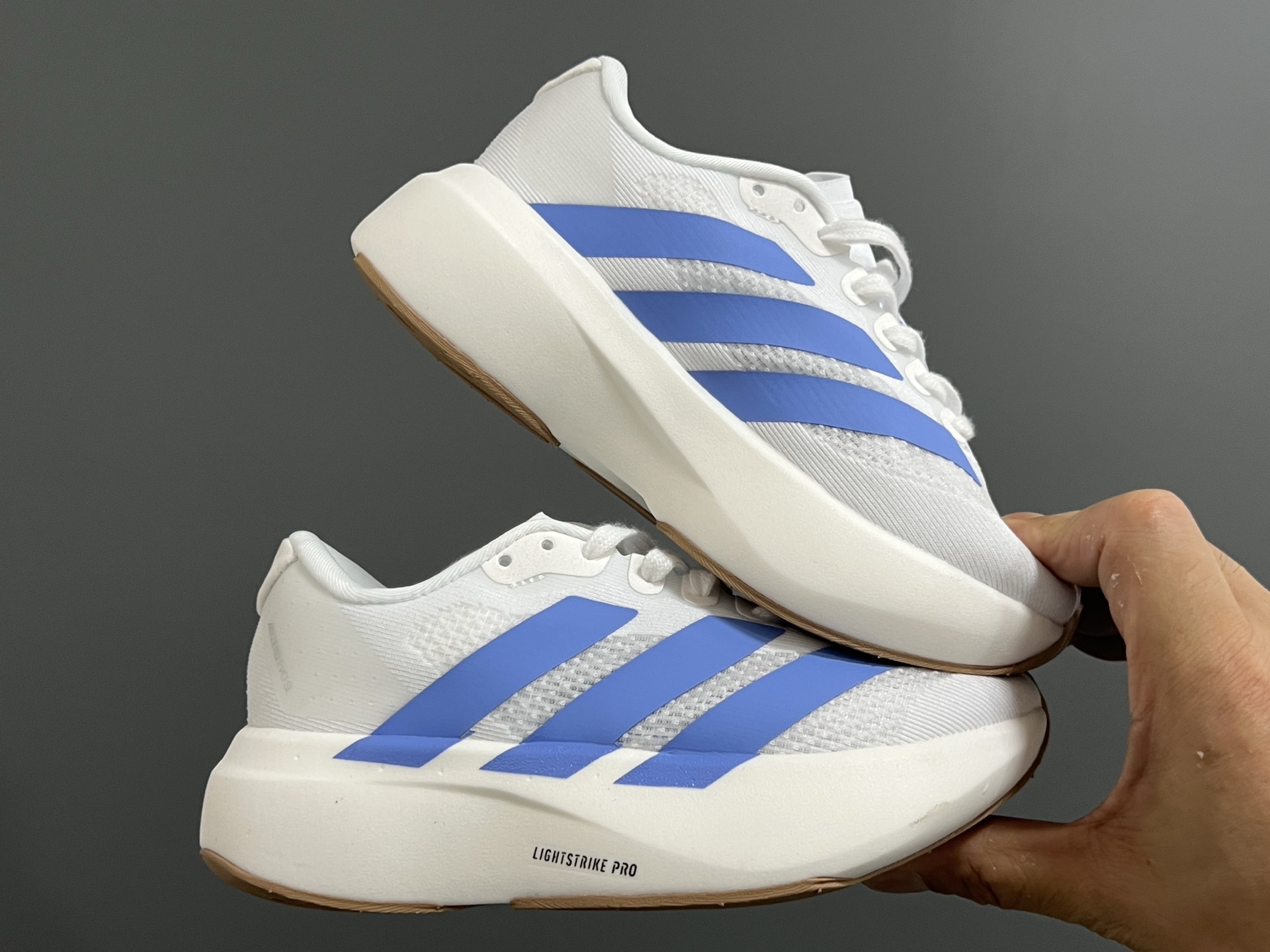 图片[9]-A家新款SL网面鞋带儿童运动鞋 尺码：26-37码 经典SL老爹款式运动鞋🔥 网面透气又舒适☁️ 超软弹大底，脚感不言而喻✌🏻 搭配亲子超赞👍🏻-选品中心