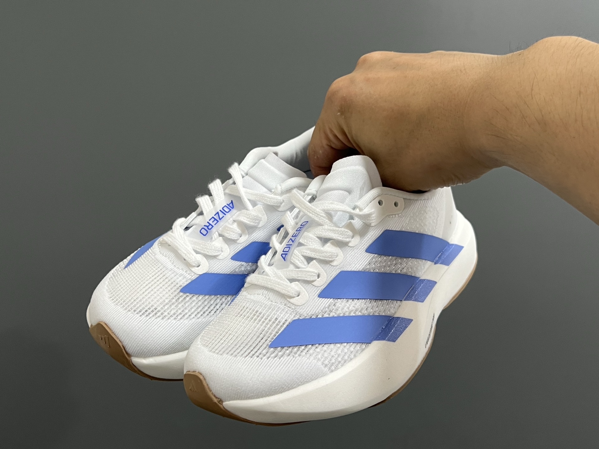 图片[2]-A家新款SL网面鞋带儿童运动鞋 尺码：26-37码 经典SL老爹款式运动鞋🔥 网面透气又舒适☁️ 超软弹大底，脚感不言而喻✌🏻 搭配亲子超赞👍🏻-选品中心