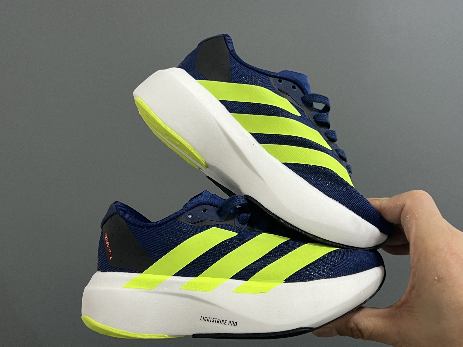 图片[9]-A家新款SL网面鞋带儿童运动鞋 尺码：26-37码 经典SL老爹款式运动鞋🔥 网面透气又舒适☁️ 超软弹大底，脚感不言而喻✌🏻 搭配亲子超赞👍🏻-选品中心