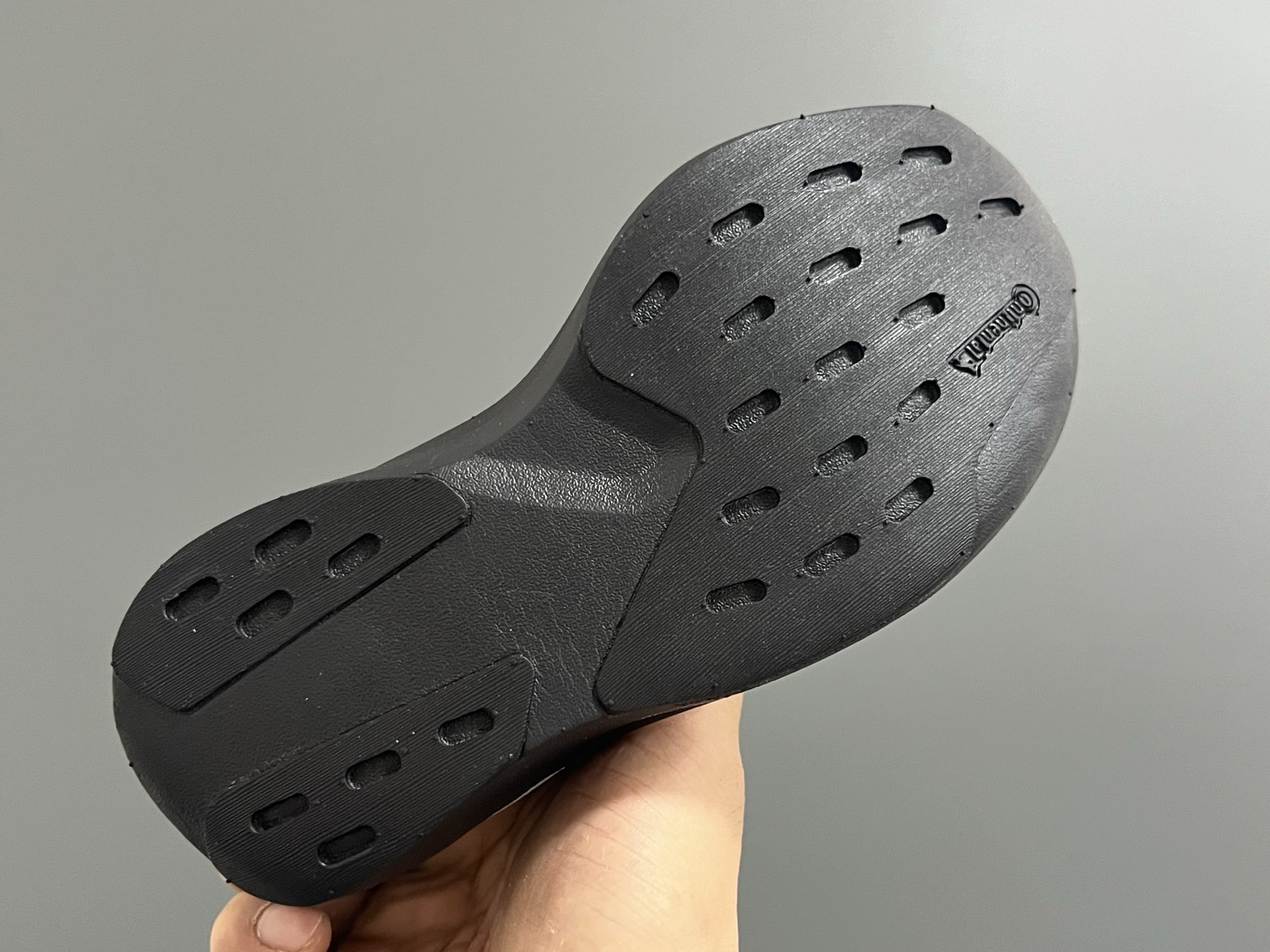 图片[5]-A家新款SL网面鞋带儿童运动鞋 尺码：26-37码 经典SL老爹款式运动鞋🔥 网面透气又舒适☁️ 超软弹大底，脚感不言而喻✌🏻 搭配亲子超赞👍🏻-选品中心