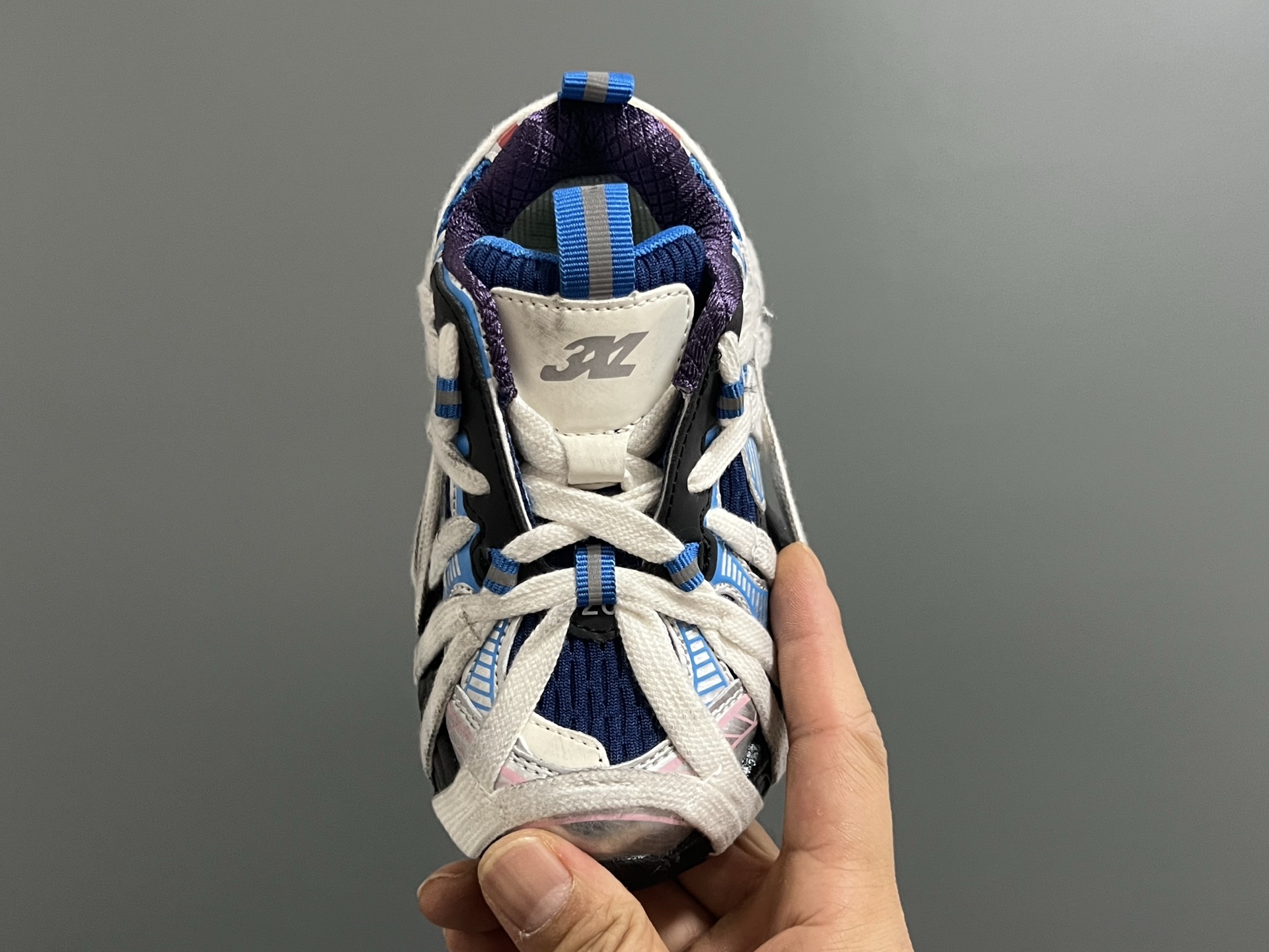 图片[8]-巴家新款蜘蛛侠绑带一脚蹬儿童老爹鞋 尺码：26-37码 经典巴黎世家老爹款式🆕 一脚蹬设计，穿脱方便✌🏻 时髦又洋气的老爹款式👍🏻-选品中心