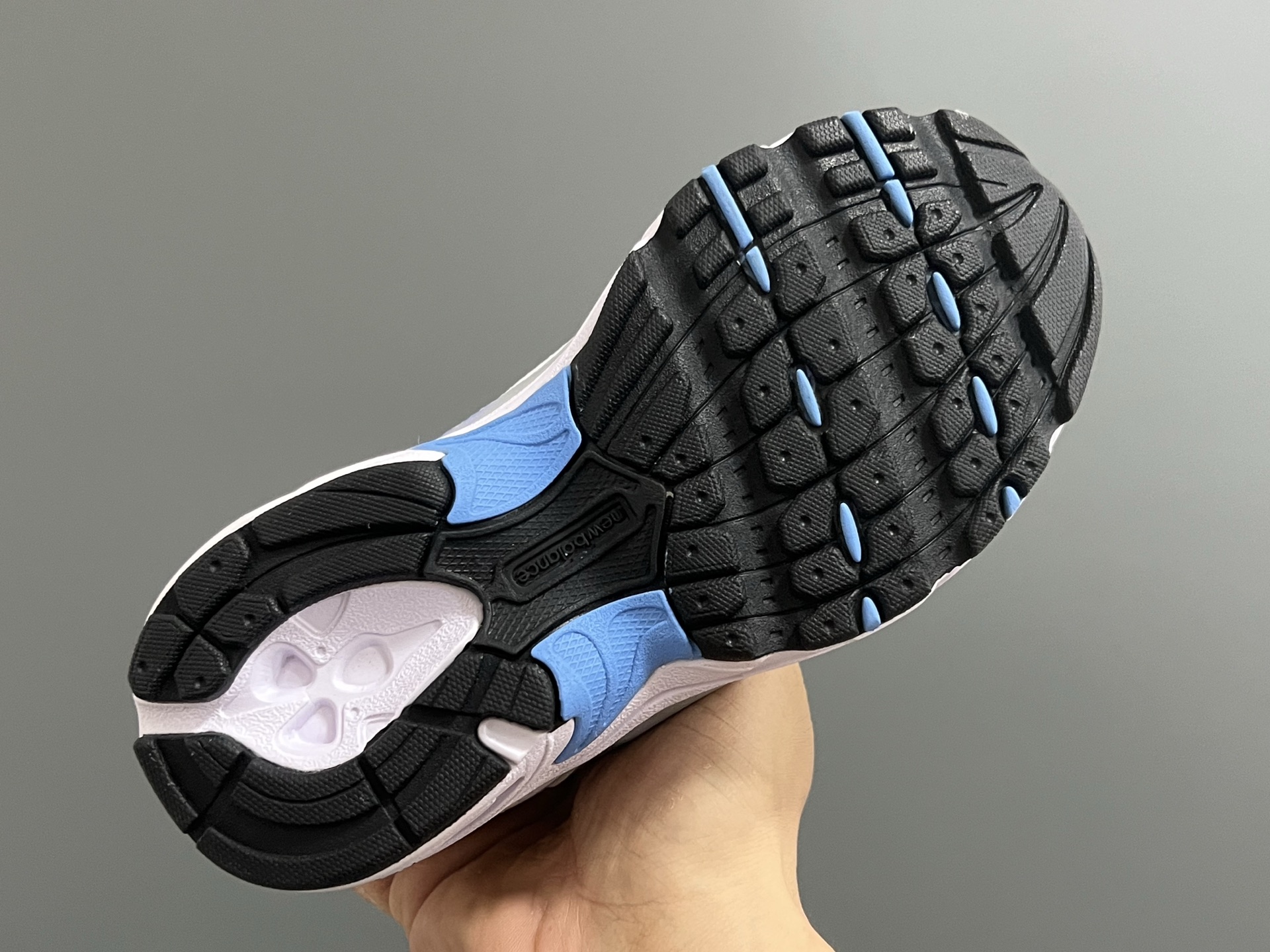 图片[5]-牛B 春秋新款530网面儿童松紧带老爹运动鞋 尺码：26-37码 真的期待了好久，终于来咯👏🏻 囤起来开春必备❤️ 松紧带设计，海玻璃鞋垫超舒适☁️ 经典老爹款式，潮范儿十足🆒 超爱的新品🆕自留推荐❤️-选品中心