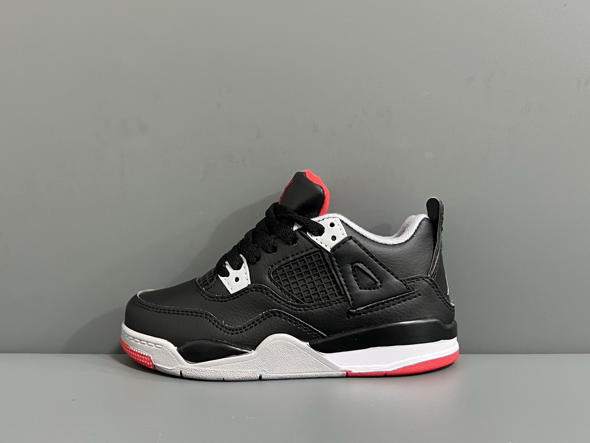 图片[2]-乔4代新款男女童儿童篮球鞋运动鞋 尺码：22-37.5码 潮童必备的AJ4，百搭时尚🆒 采用头层皮打造，高级感满满🈵️ 打理超方便✔️ 橡胶组合大底，耐磨防滑👍🏻 史上最全配色，怎么选都不会踩雷🔥-选品中心