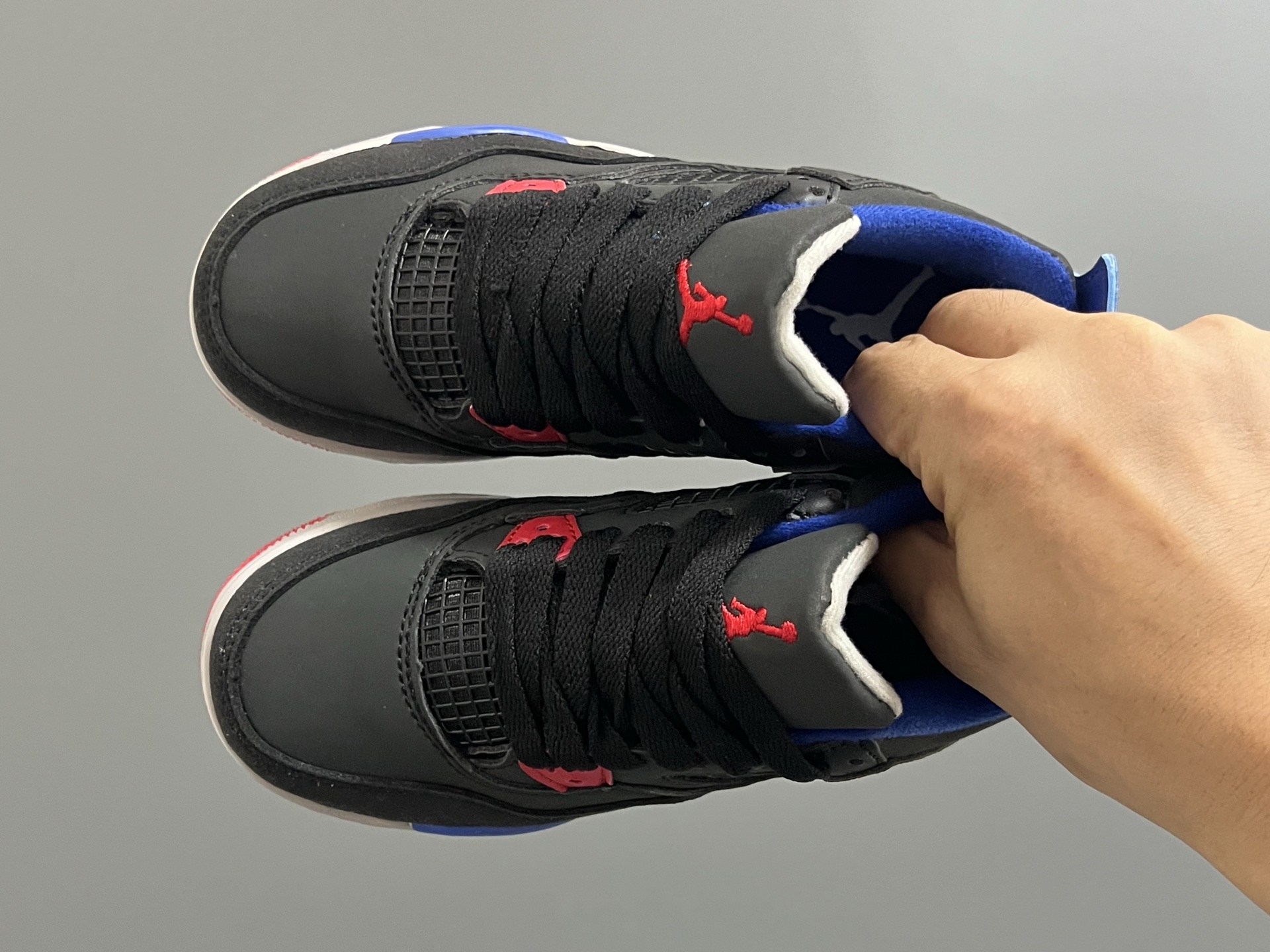 乔/4代新款男女童儿童篮球鞋运动鞋 尺码:22-37.5码 潮童必备的AJ4,百搭时尚🆒 采用头层皮打造,高级感满满🈵️ 打理超方便✔️ 橡胶组合大底,耐磨防滑👍🏻 史上最全配色,怎么选都不会踩雷🔥-选品中心