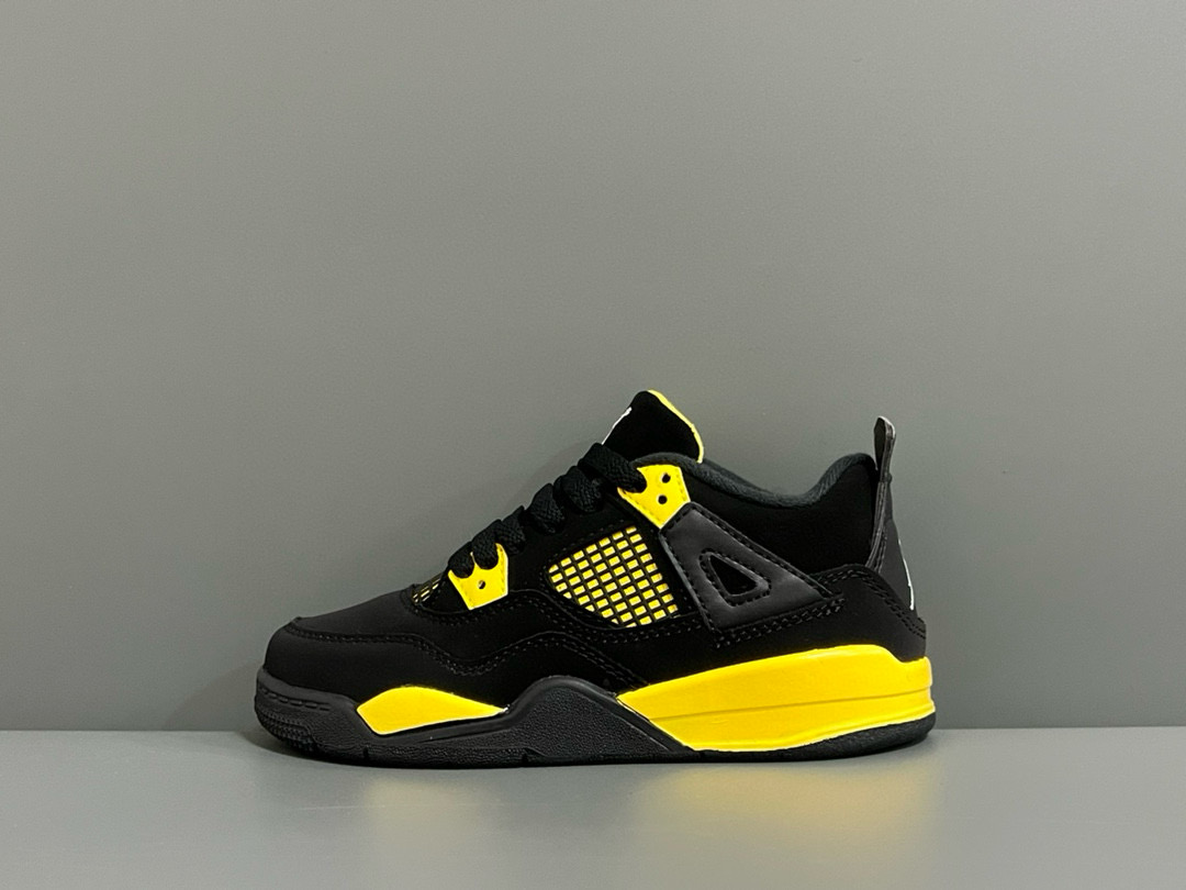 乔4代新款男女童儿童篮球鞋运动鞋 尺码：22-37.5码 潮童必备的AJ4，百搭时尚🆒 采用头层皮打造，高级感满满🈵️ 打理超方便✔️ 橡胶组合大底，耐磨防滑👍🏻 史上最全配色，怎么选都不会踩雷🔥-选品中心