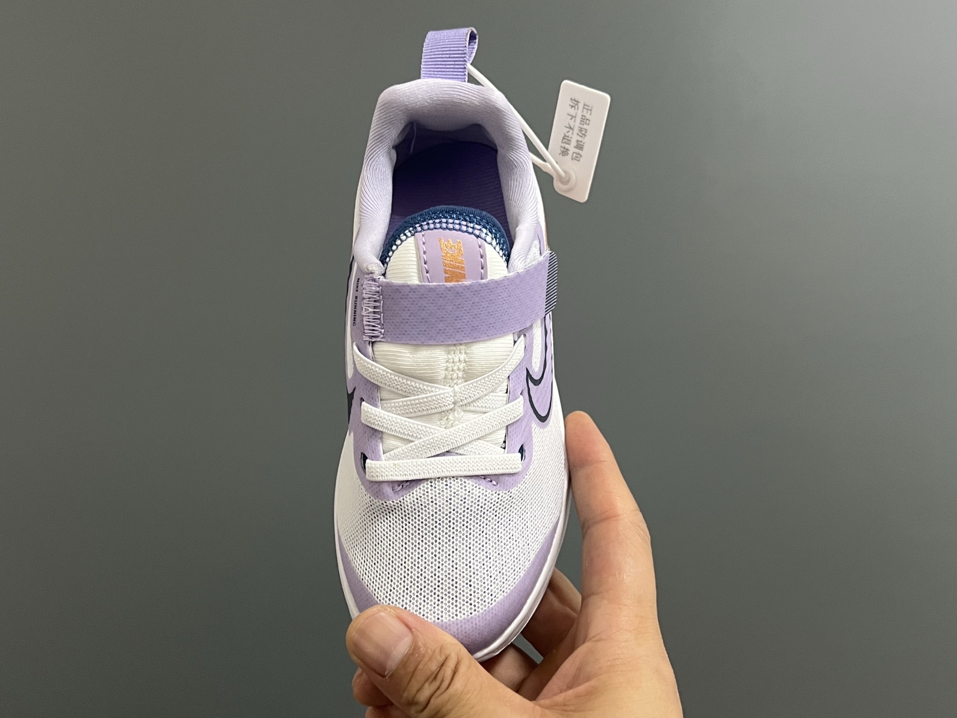 图片[8]-NK 新款ZOOM气垫亲子运动鞋 尺码：27-39码 专柜同步新品🆕 ZOOM气垫后跟，脚感不言而喻✌🏻 魔术贴➕松紧带，轻松调节✔️ 透气性针织鞋面，不怕闷脚丫☁️ 耐磨防滑大底，脚感十足👍🏻-选品中心