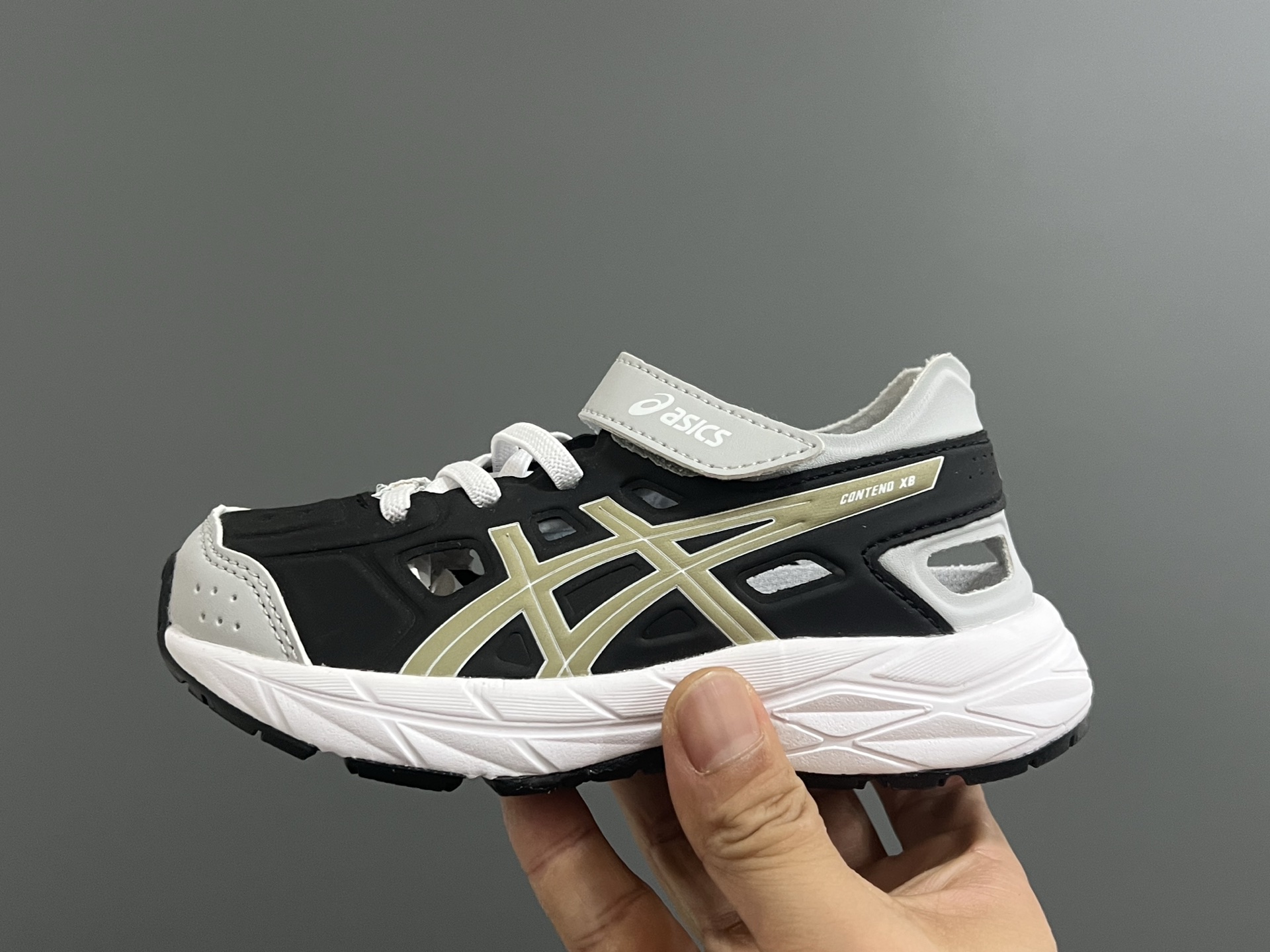 图片[4]-YSS新款XB儿童镂空魔术贴凉鞋 尺码：22-37码 小众的ASICS系列🔥 镂空设计，透气又舒适☁️ 魔术贴穿脱方便✌🏻 原装橡胶大底，耐磨耐穿✔️-选品中心