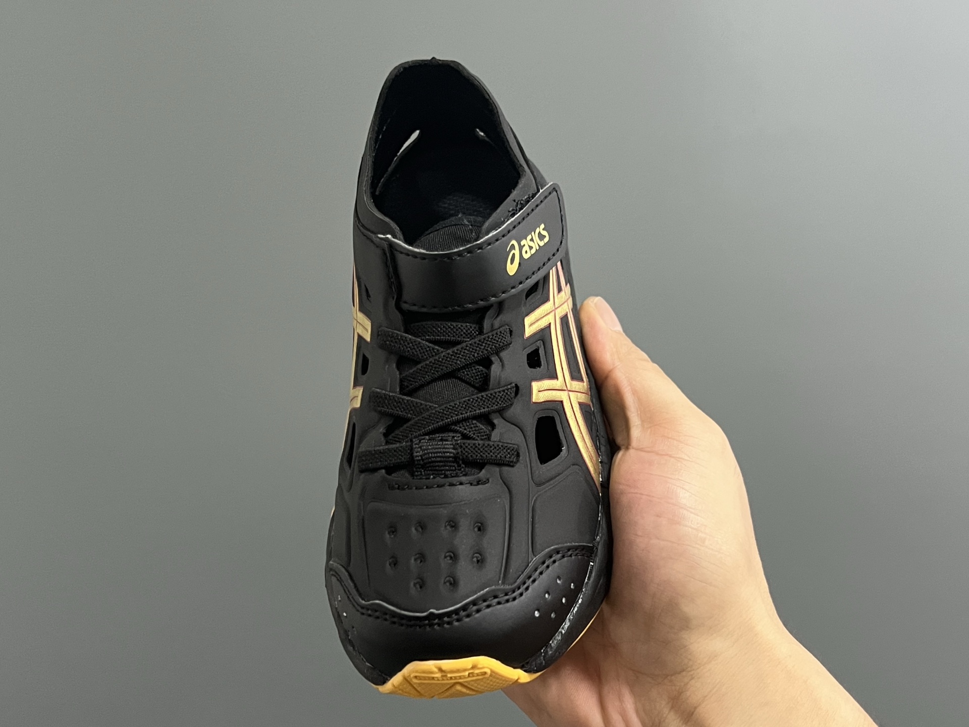 图片[3]-YSS新款XB儿童镂空魔术贴凉鞋 尺码：22-37码 小众的ASICS系列🔥 镂空设计，透气又舒适☁️ 魔术贴穿脱方便✌🏻 原装橡胶大底，耐磨耐穿✔️-选品中心