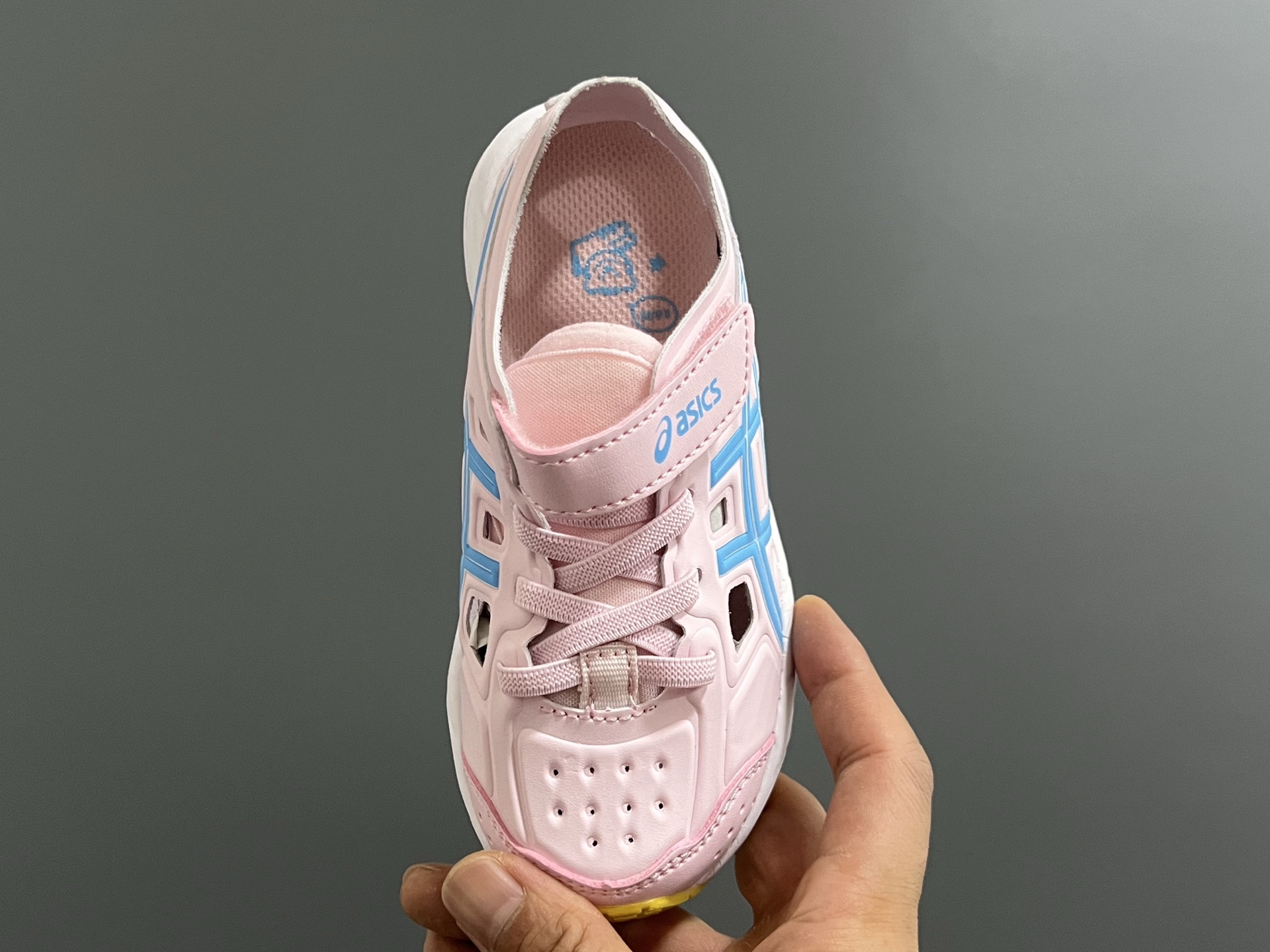 图片[8]-YSS新款XB儿童镂空魔术贴凉鞋 尺码：22-37码 小众的ASICS系列🔥 镂空设计，透气又舒适☁️ 魔术贴穿脱方便✌🏻 原装橡胶大底，耐磨耐穿✔️-选品中心