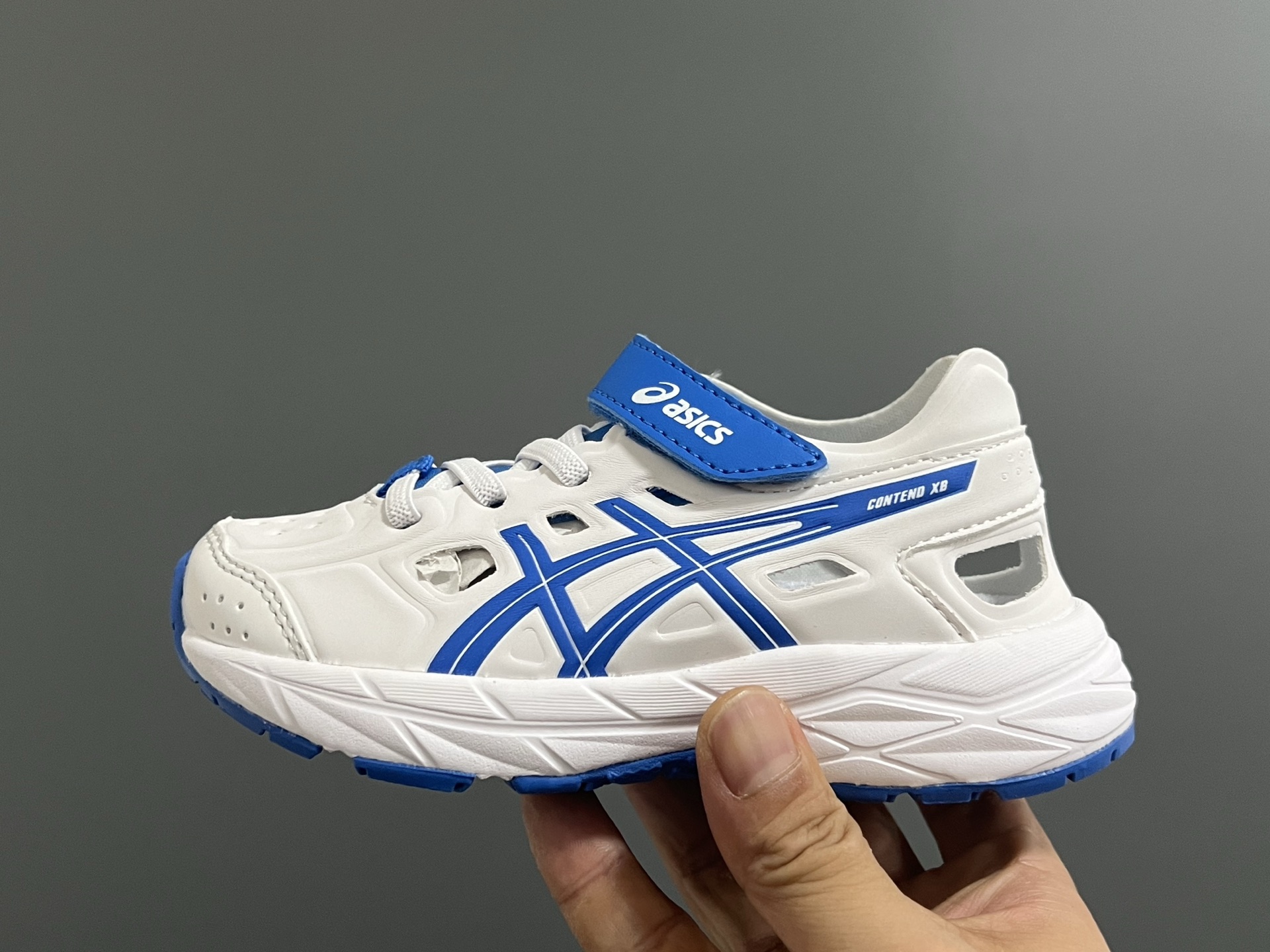 图片[4]-YSS新款XB儿童镂空魔术贴凉鞋 尺码：22-37码 小众的ASICS系列🔥 镂空设计，透气又舒适☁️ 魔术贴穿脱方便✌🏻 原装橡胶大底，耐磨耐穿✔️-选品中心