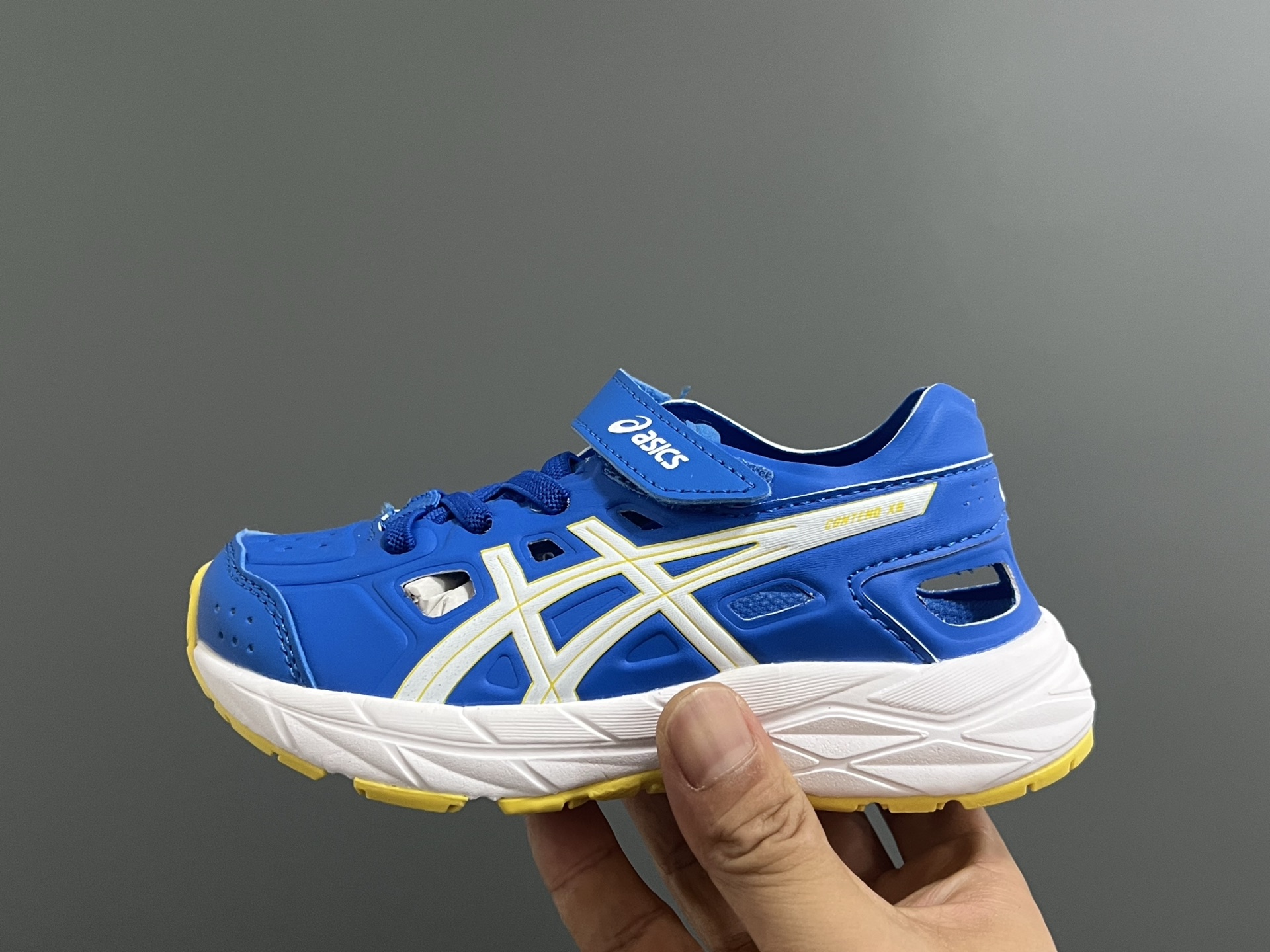 图片[4]-YSS新款XB儿童镂空魔术贴凉鞋 尺码：22-37码 小众的ASICS系列🔥 镂空设计，透气又舒适☁️ 魔术贴穿脱方便✌🏻 原装橡胶大底，耐磨耐穿✔️-选品中心