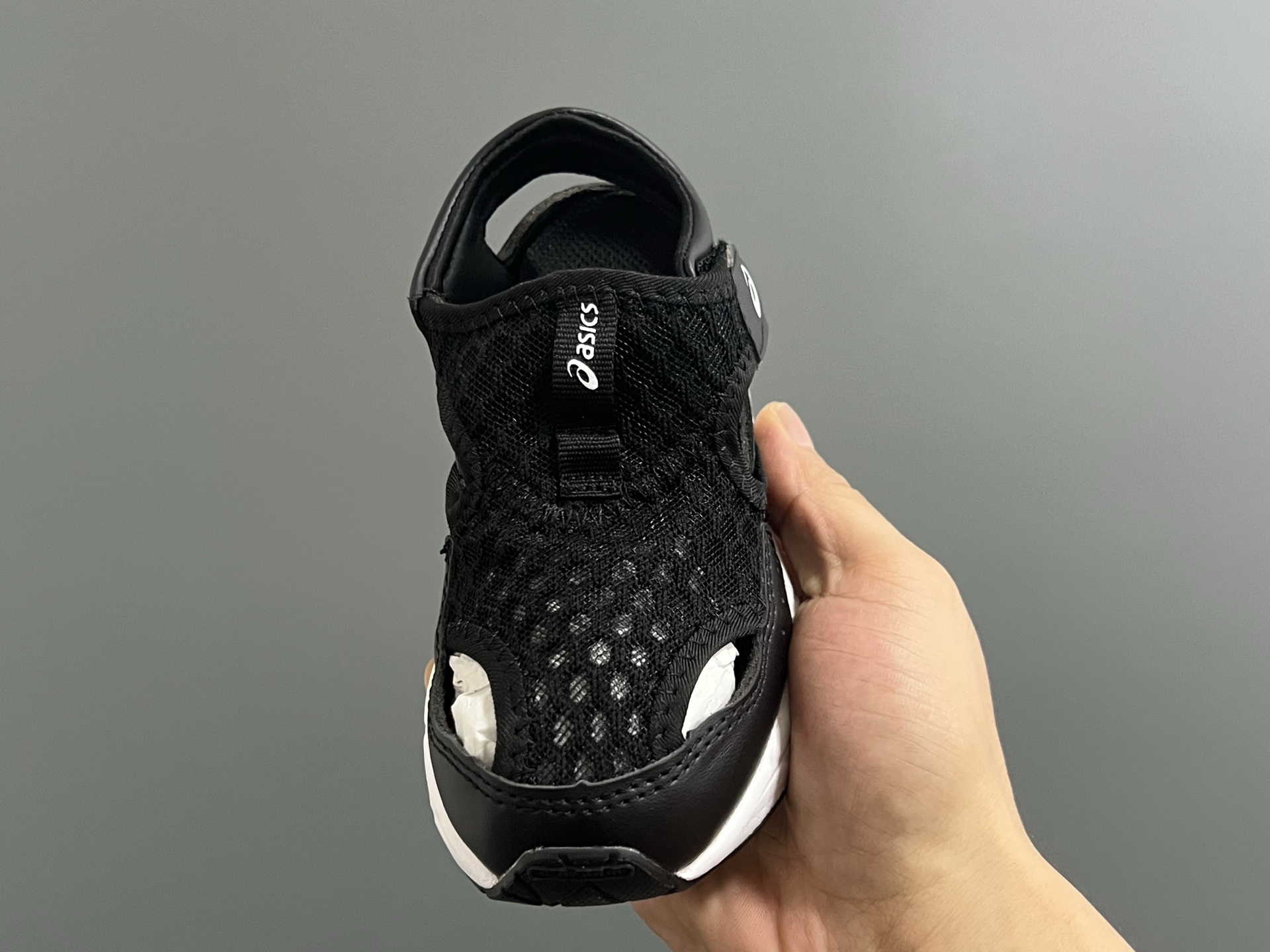 图片[3]-YSS新款夏天儿童网面凉鞋 尺码：22-37码 夏天就要来一双这样的镂空凉鞋🏝️ 镂空网面设计，透气又舒适☁️ 魔术贴穿脱方便✌🏻 原装橡胶大底，耐穿又耐磨✔️-选品中心