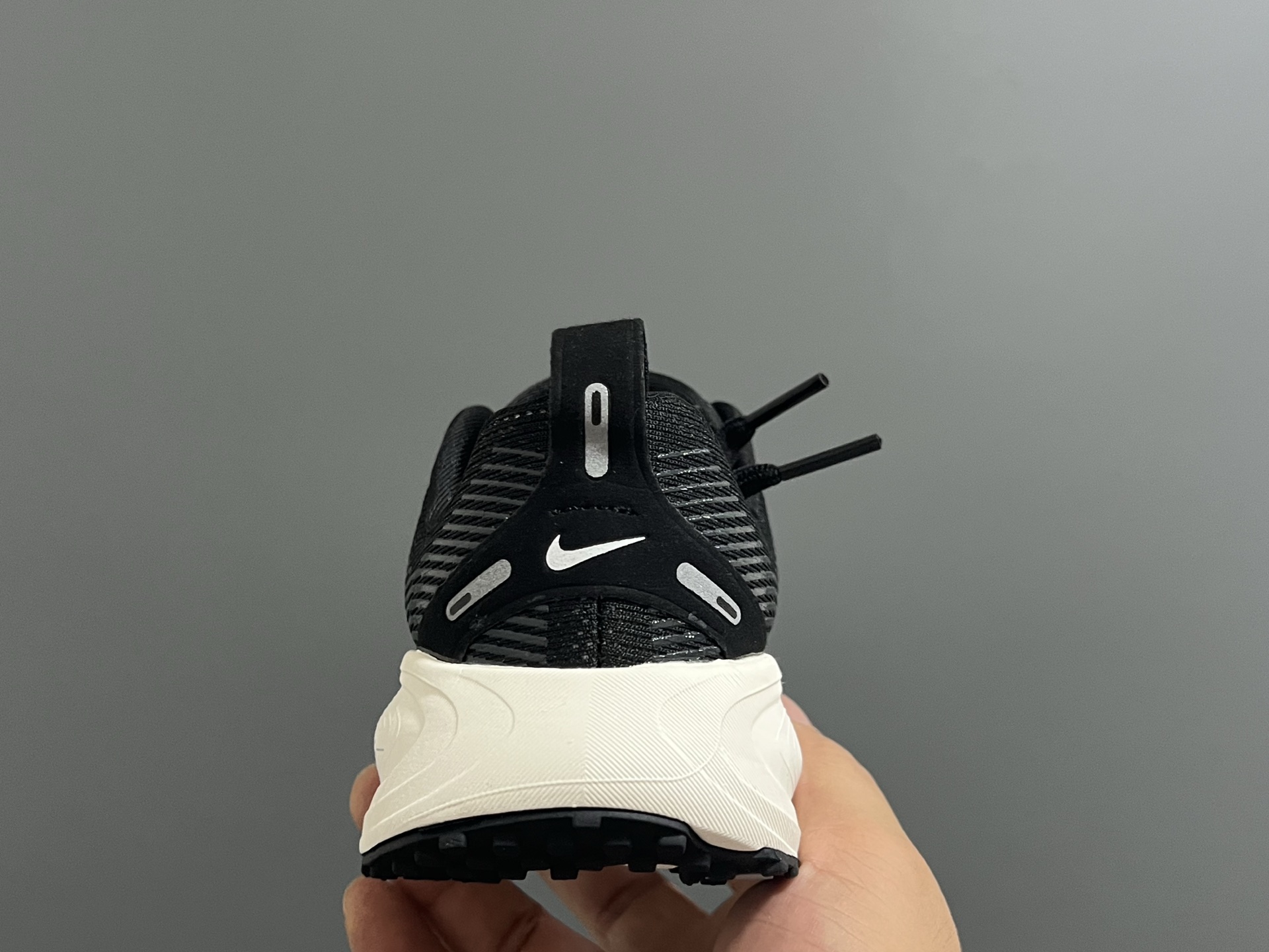 图片[8]-海外版NK新款迈柔儿童运动跑步鞋 尺码：28-37码 专柜同步新款🆕 优质面料拼接☁️ 透气又舒适✌🏻 原装耐磨防滑大底，满足日常运动需求👍🏻 开学超合适❤️-选品中心