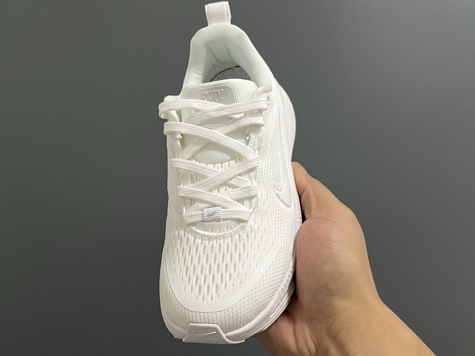 图片[3]-海外版NK新款迈柔儿童运动跑步鞋 尺码：28-37码 专柜同步新款🆕 优质面料拼接☁️ 透气又舒适✌🏻 原装耐磨防滑大底，满足日常运动需求👍🏻 开学超合适❤️-选品中心