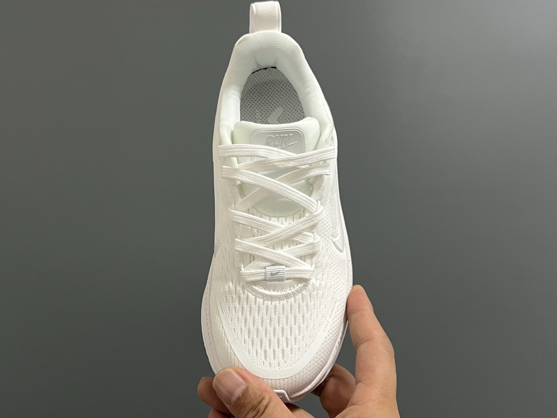 图片[8]-海外版NK新款迈柔儿童运动跑步鞋 尺码：28-37码 专柜同步新款🆕 优质面料拼接☁️ 透气又舒适✌🏻 原装耐磨防滑大底，满足日常运动需求👍🏻 开学超合适❤️-选品中心