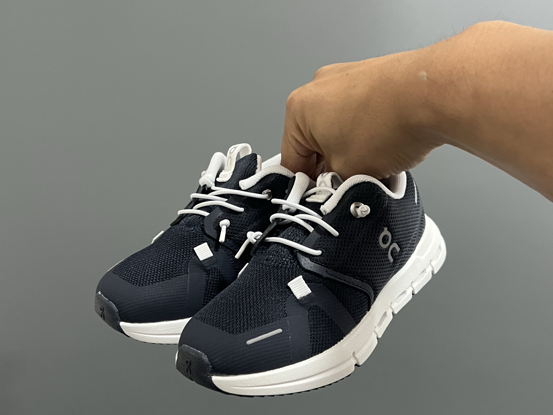 NO:339272,Anpao new 6th generation elastic strap children's sneakers SIZE26-37 niche Anpao brand will fall in love with it when you wear it Elastic strap design, super easy to put on and take off, breathable and comfortable upper, full of texture, new factory and new craftsmanship, Anpao sports shoes, sneakers,19860909昂跑新款6代松紧带儿童运动鞋 SIZE26-37码 小众的昂跑品牌 穿上就会爱上 松紧带设计,穿脱超方便 透气舒适鞋面,质感满满 新工厂新工艺,昂跑运动鞋,sneakers,,Children's