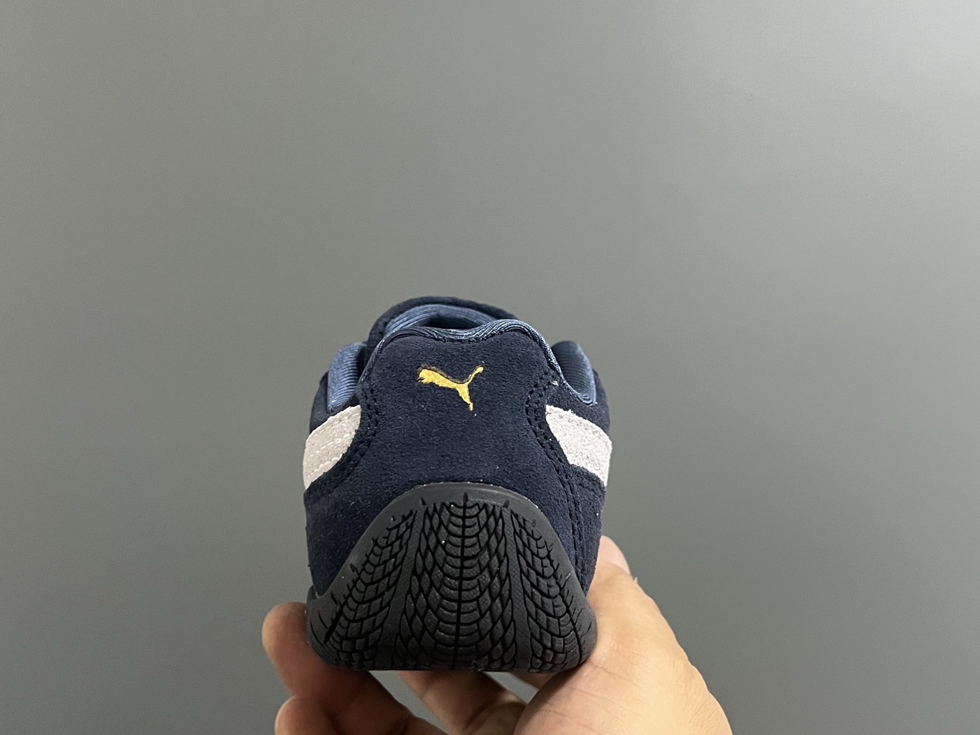 图片[7]-活动彪M新款复古德训儿童休闲鞋 尺码：24-35码 经典PUMA🏎️系列🆕 优质猪八革面料，质感满满💯 两幅鞋带替换，附赠鞋带扣✔️ 橡胶耐磨防滑大底，脚感不言而喻☁️-选品中心