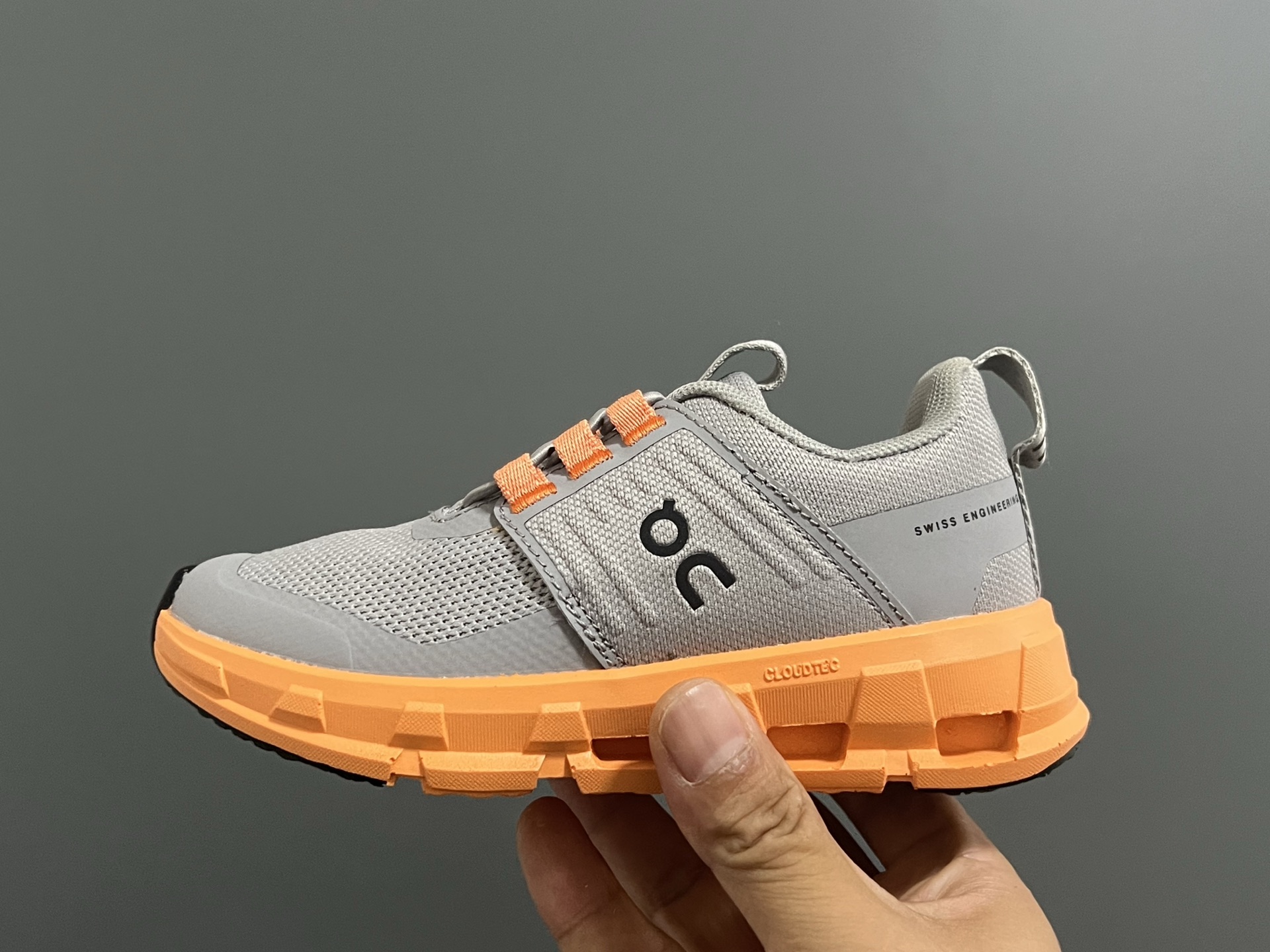 图片[4]-昂跑新款云朵cloudswift Kids松紧带儿童运动鞋26-37码 明星力荐童款👍🏻松紧带设计，穿脱方便✌🏻云朵般柔软大底，脚感超赞✅-选品中心