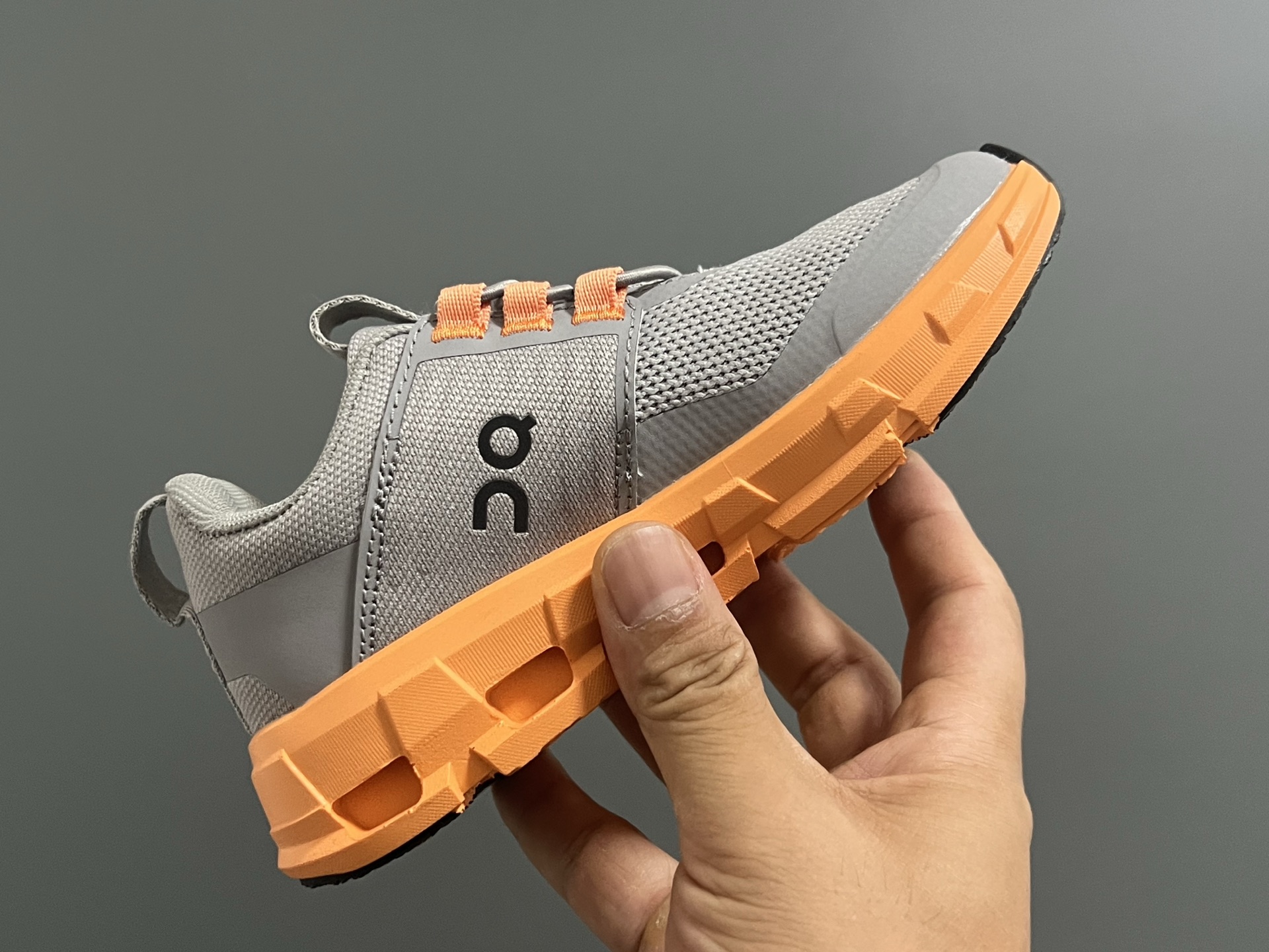 图片[7]-昂跑新款云朵cloudswift Kids松紧带儿童运动鞋26-37码 明星力荐童款👍🏻松紧带设计，穿脱方便✌🏻云朵般柔软大底，脚感超赞✅-选品中心