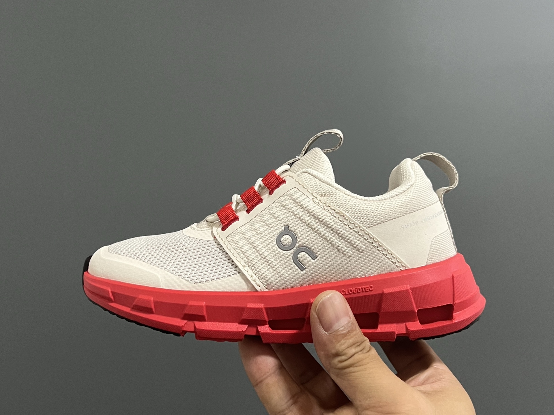 图片[4]-昂跑新款云朵cloudswift Kids松紧带儿童运动鞋26-37码 明星力荐童款👍🏻松紧带设计，穿脱方便✌🏻云朵般柔软大底，脚感超赞✅-选品中心