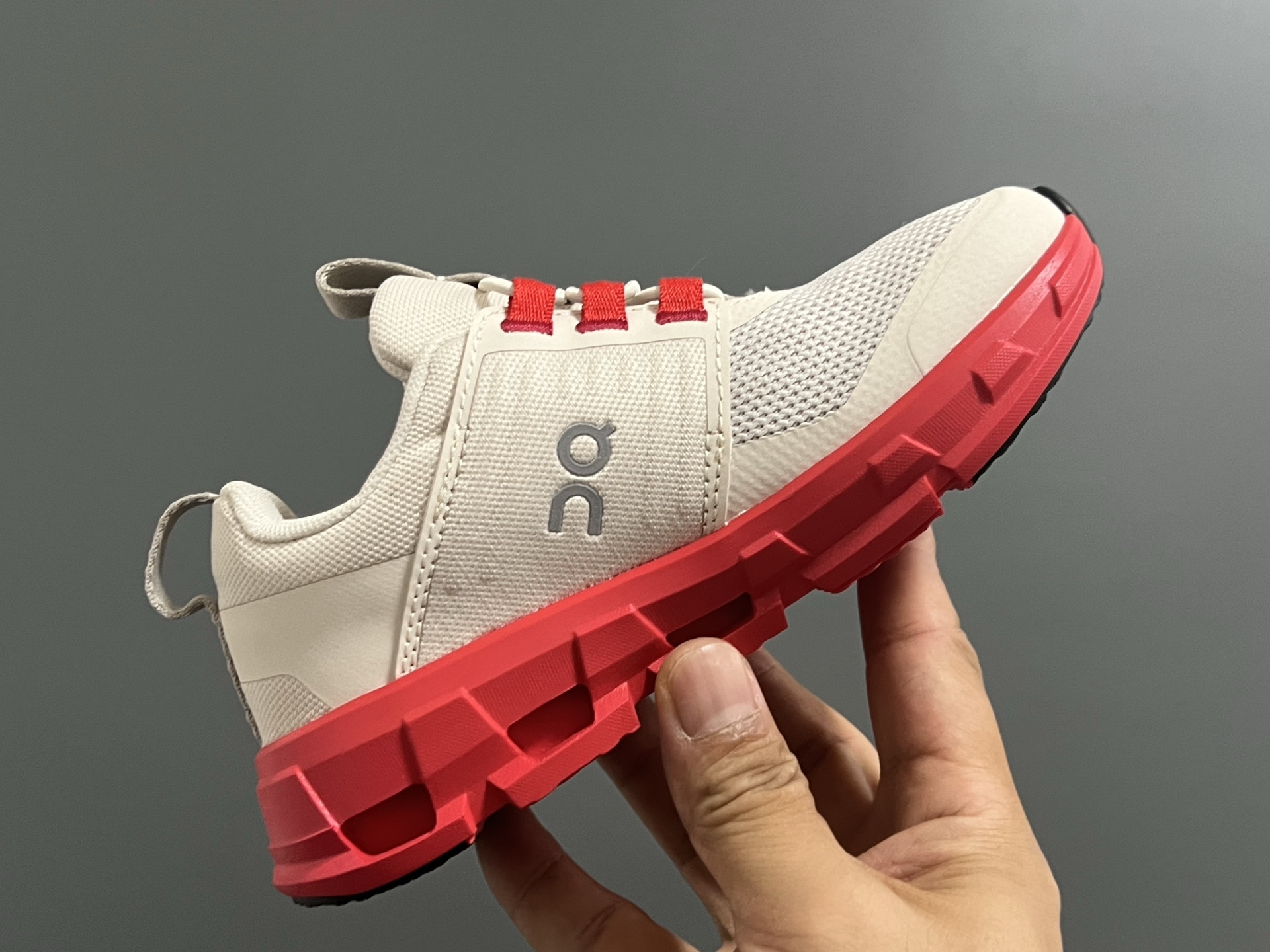 图片[6]-昂跑新款云朵cloudswift Kids松紧带儿童运动鞋26-37码 明星力荐童款👍🏻松紧带设计，穿脱方便✌🏻云朵般柔软大底，脚感超赞✅-选品中心