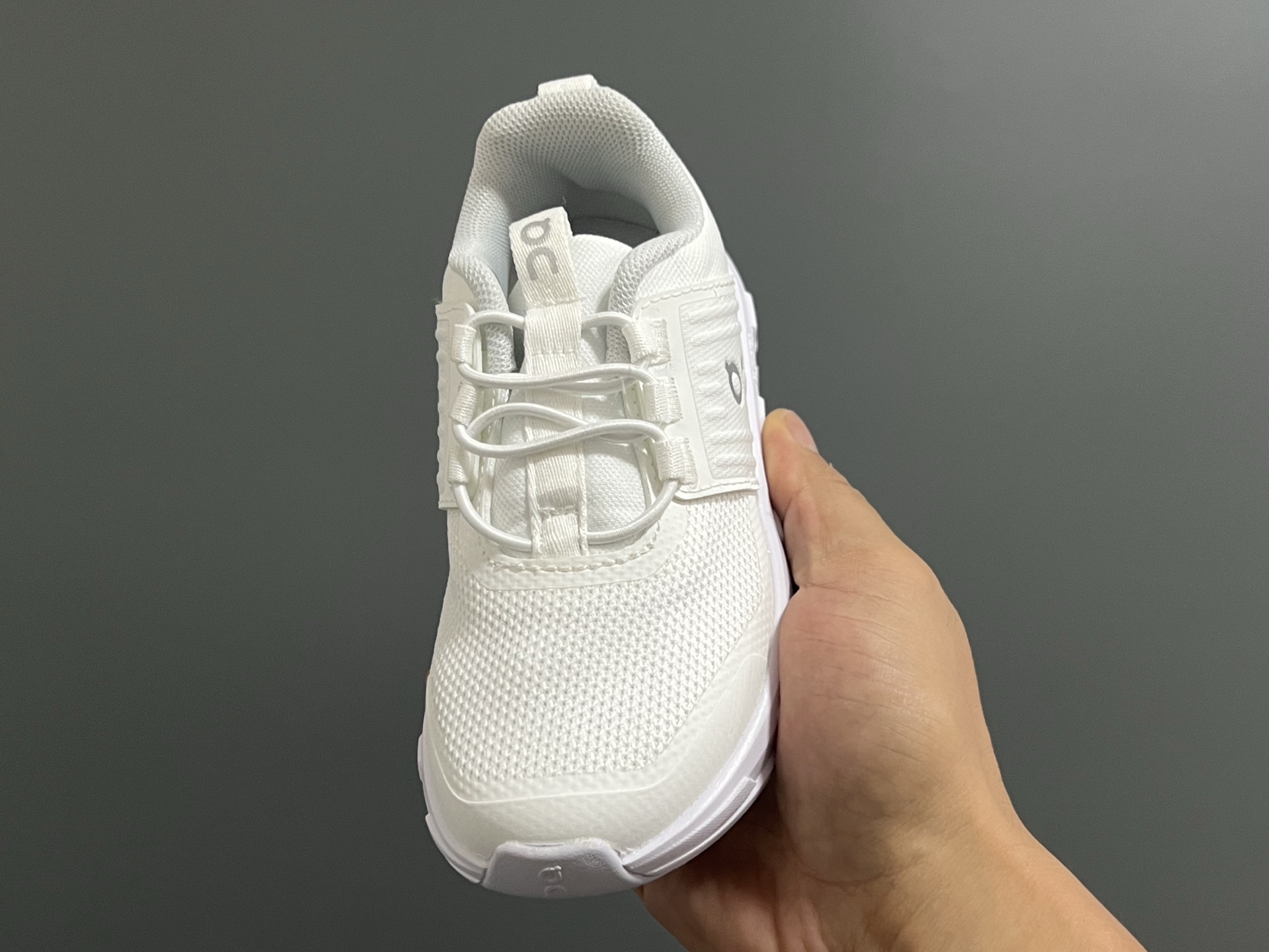 图片[3]-昂跑新款云朵cloudswift Kids松紧带儿童运动鞋26-37码 明星力荐童款👍🏻松紧带设计，穿脱方便✌🏻云朵般柔软大底，脚感超赞✅-选品中心