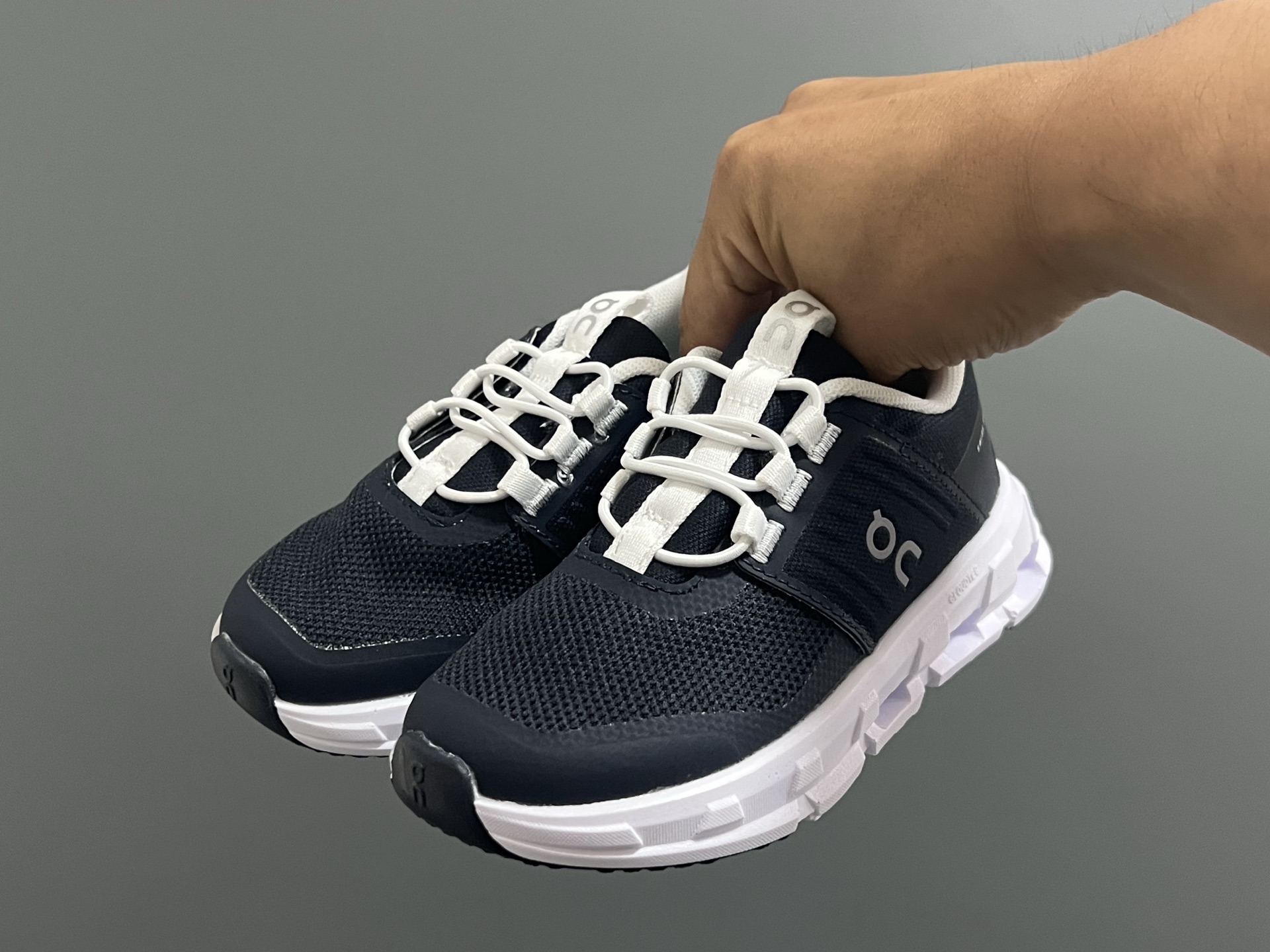 图片[2]-昂跑新款云朵cloudswift Kids松紧带儿童运动鞋26-37码 明星力荐童款👍🏻松紧带设计，穿脱方便✌🏻云朵般柔软大底，脚感超赞✅-选品中心