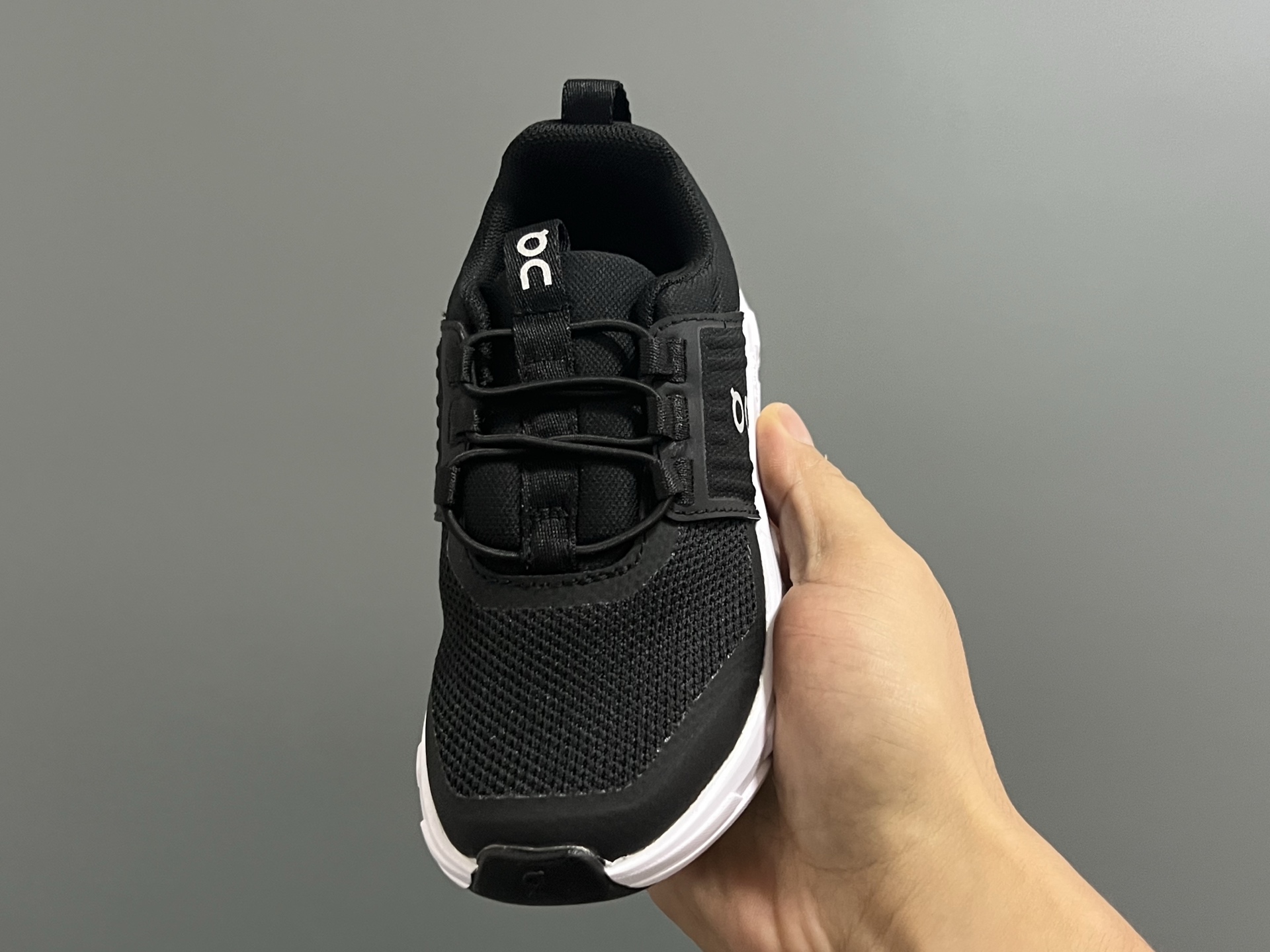 图片[3]-昂跑新款云朵cloudswift Kids松紧带儿童运动鞋26-37码 明星力荐童款👍🏻松紧带设计，穿脱方便✌🏻云朵般柔软大底，脚感超赞✅-选品中心