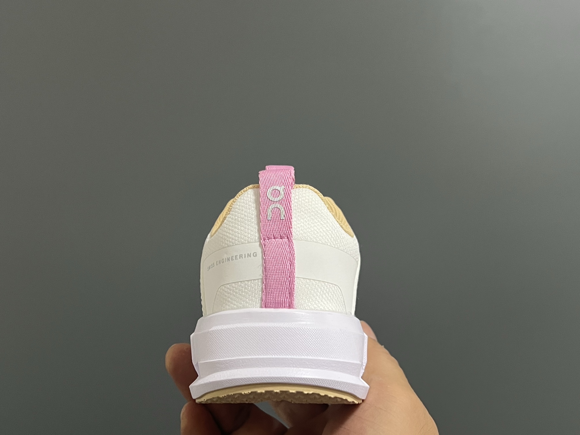 图片[5]-昂跑新款云朵cloudswift Kids松紧带儿童运动鞋26-37码 明星力荐童款👍🏻松紧带设计，穿脱方便✌🏻云朵般柔软大底，脚感超赞✅-选品中心