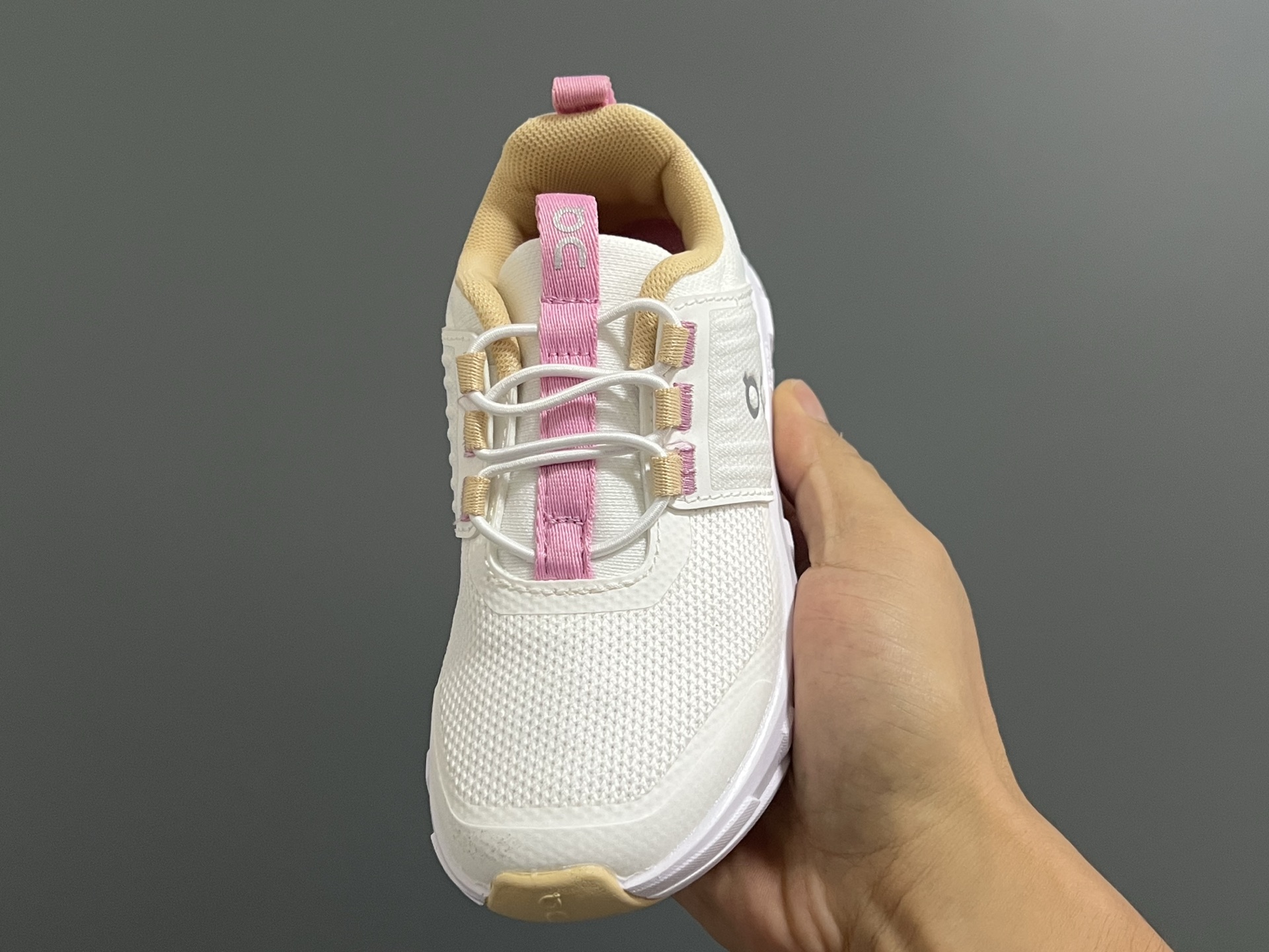 图片[3]-昂跑新款云朵cloudswift Kids松紧带儿童运动鞋26-37码 明星力荐童款👍🏻松紧带设计，穿脱方便✌🏻云朵般柔软大底，脚感超赞✅-选品中心