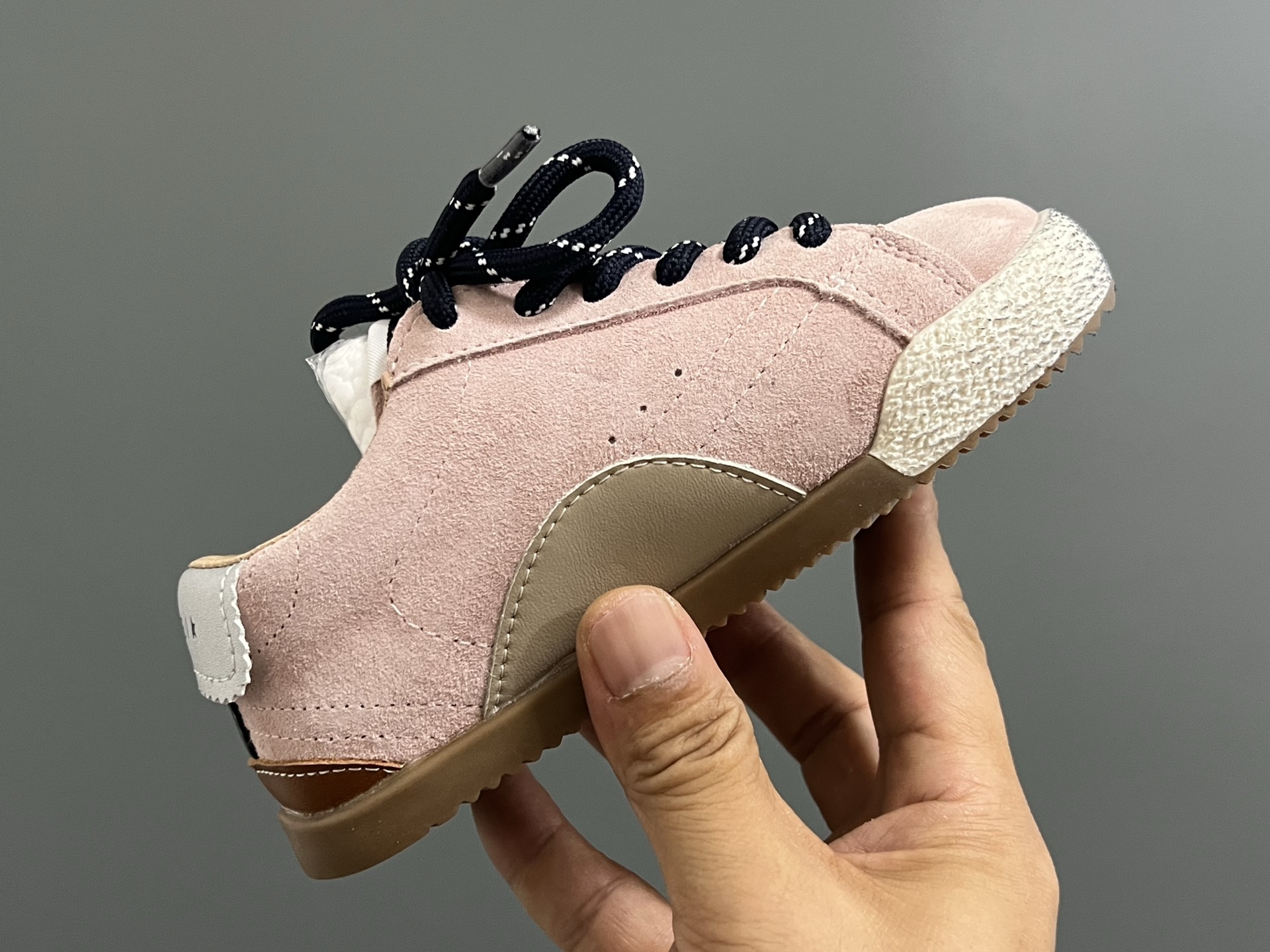 图片[5]-GGDB 儿童星星小脏鞋 26-37码 经典GGDB小脏鞋🆕星星装饰设计🌟 耐磨防滑大底，脚感超赞👍🏻时髦又洋气✨-选品中心