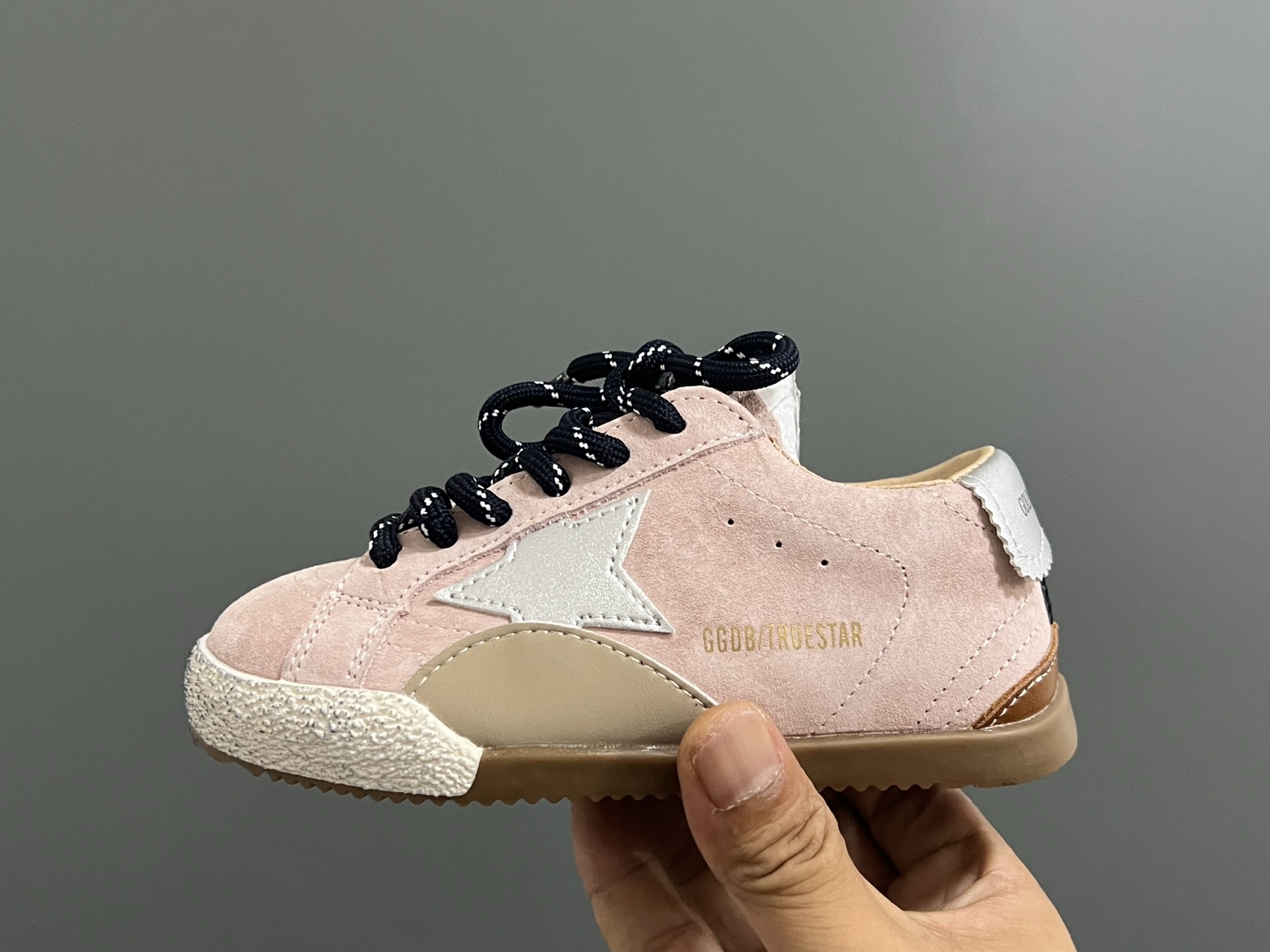 图片[4]-GGDB 儿童星星小脏鞋 26-37码 经典GGDB小脏鞋🆕星星装饰设计🌟 耐磨防滑大底，脚感超赞👍🏻时髦又洋气✨-选品中心