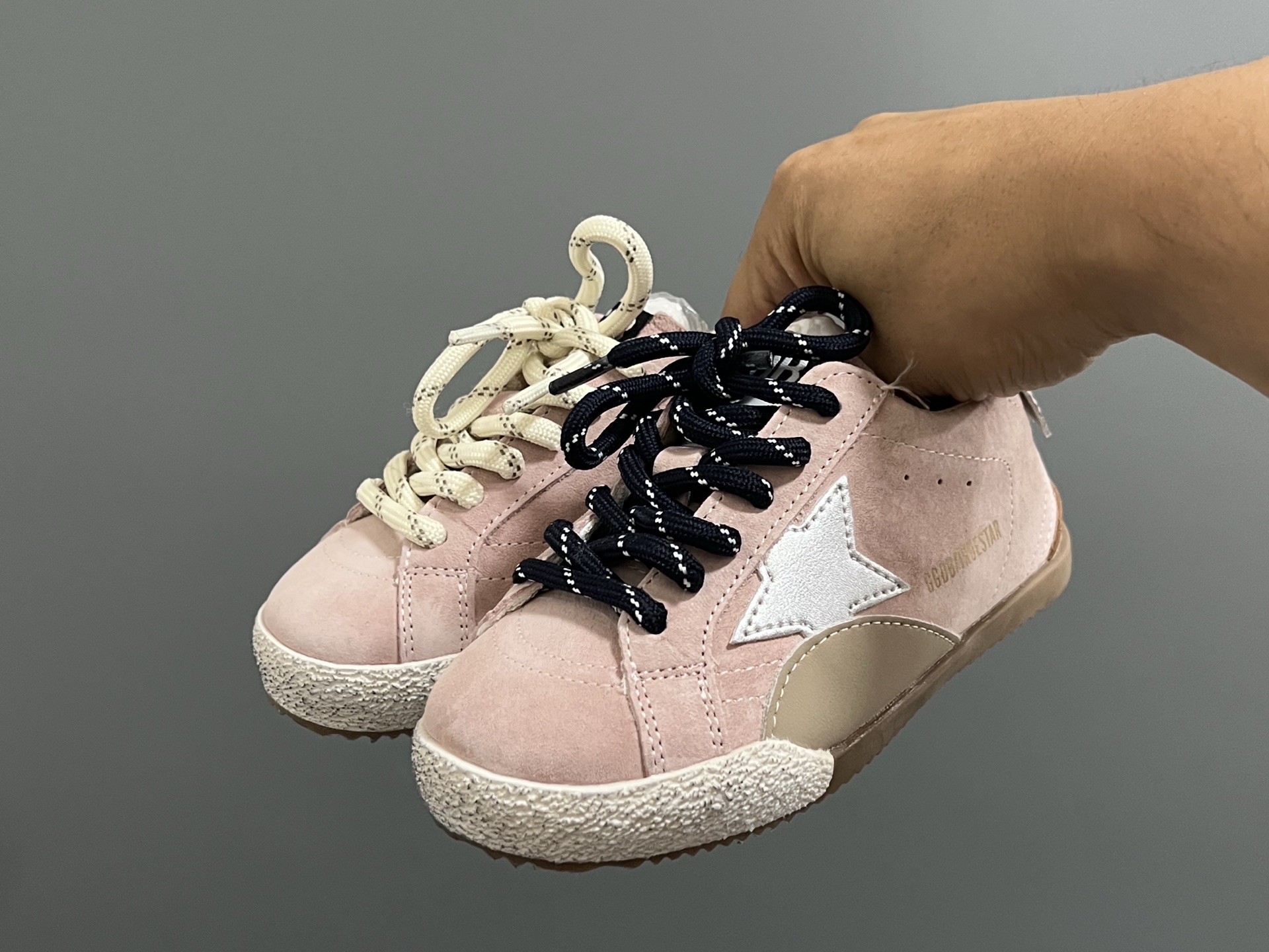 GGDB 儿童星星小脏鞋 26-37码 经典GGDB小脏鞋🆕星星装饰设计🌟 耐磨防滑大底，脚感超赞👍🏻时髦又洋气✨-选品中心