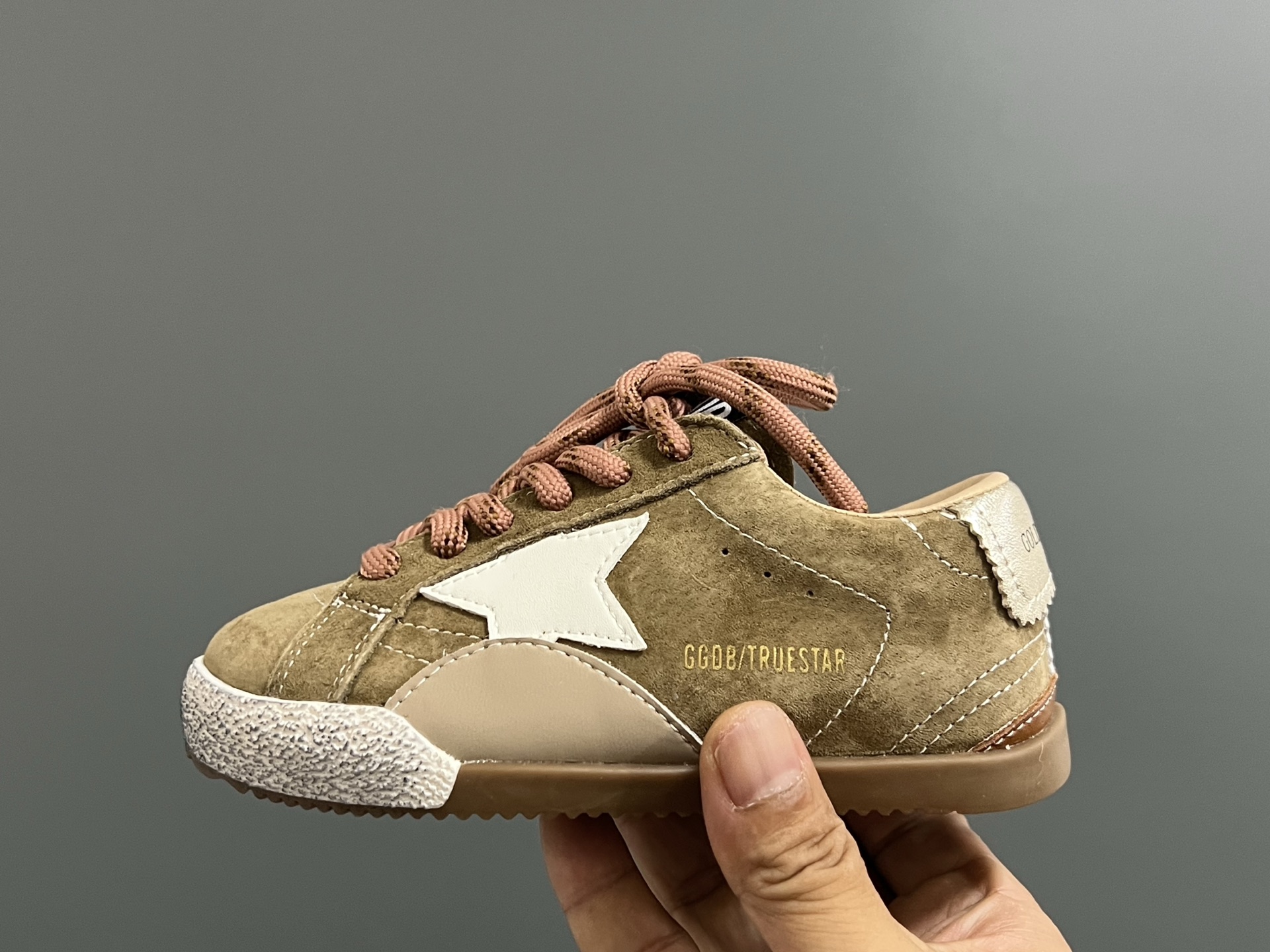 图片[3]-GGDB 儿童星星小脏鞋 26-37码 经典GGDB小脏鞋🆕星星装饰设计🌟 耐磨防滑大底，脚感超赞👍🏻时髦又洋气✨-选品中心