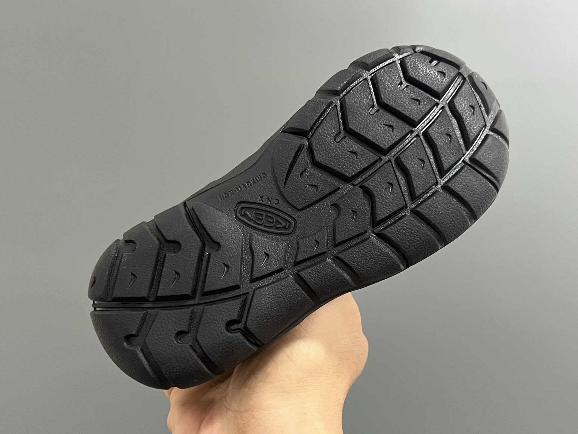 图片[5]-KEEN 新配色户外儿童登山鞋 尺码：24-37码 祖国版YYDS 新配色好好看😍 优质麂皮面料，轻微防水💧 魔术贴➕松紧带设计，穿脱方便✔️ 橡胶耐磨防滑大底，脚感超赞👍🏻-选品中心