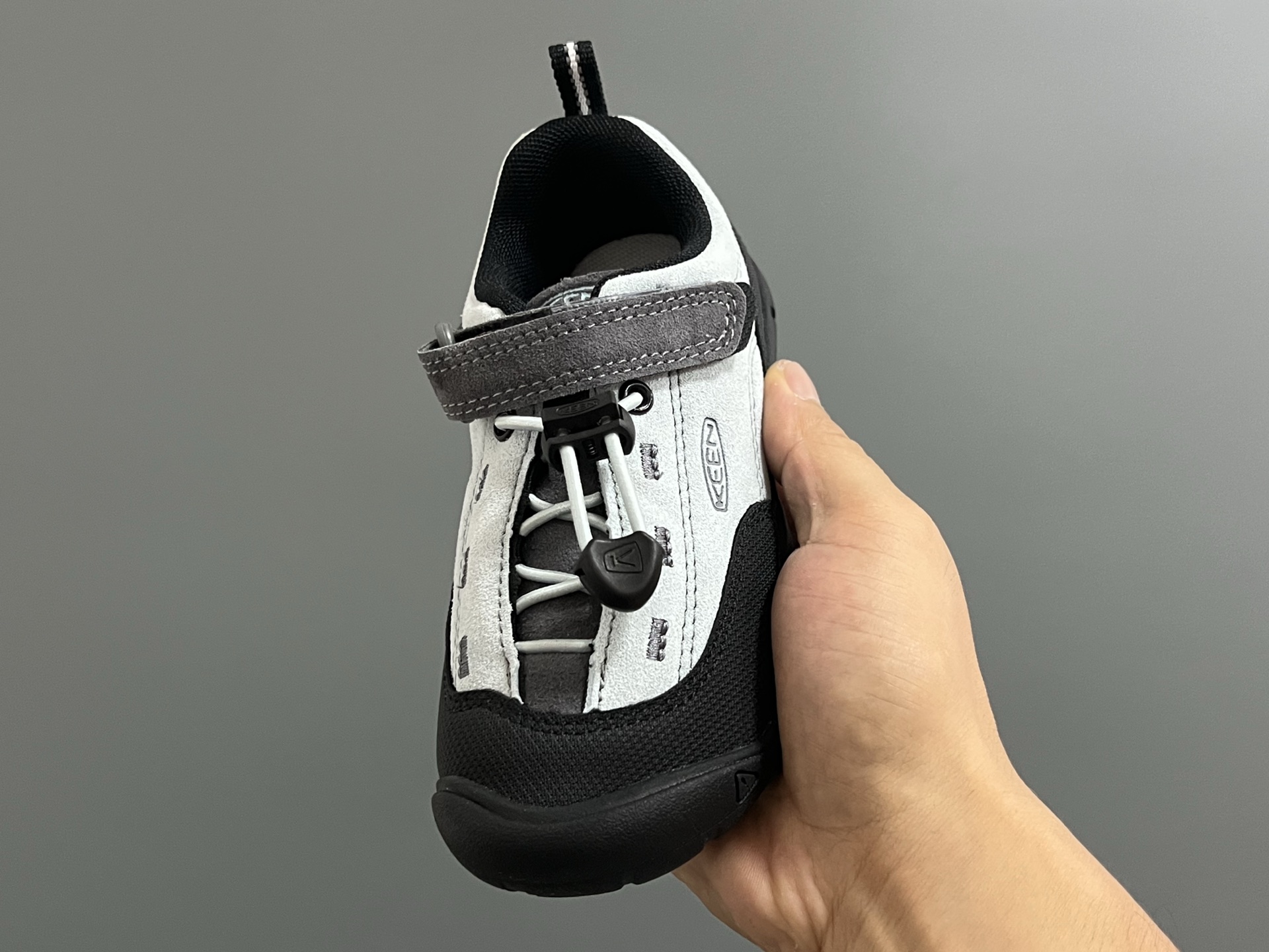 图片[3]-KEEN 新配色户外儿童登山鞋 尺码：24-37码 祖国版YYDS 新配色好好看😍 优质麂皮面料，轻微防水💧 魔术贴➕松紧带设计，穿脱方便✔️ 橡胶耐磨防滑大底，脚感超赞👍🏻-选品中心