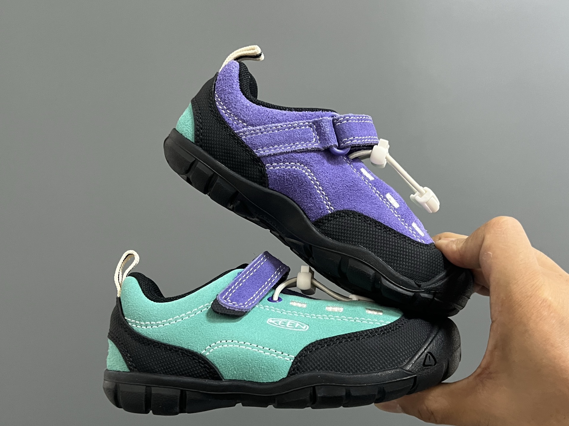 图片[9]-KEEN 新配色户外儿童登山鞋 尺码：24-37码 祖国版YYDS 新配色好好看😍 优质麂皮面料，轻微防水💧 魔术贴➕松紧带设计，穿脱方便✔️ 橡胶耐磨防滑大底，脚感超赞👍🏻-选品中心