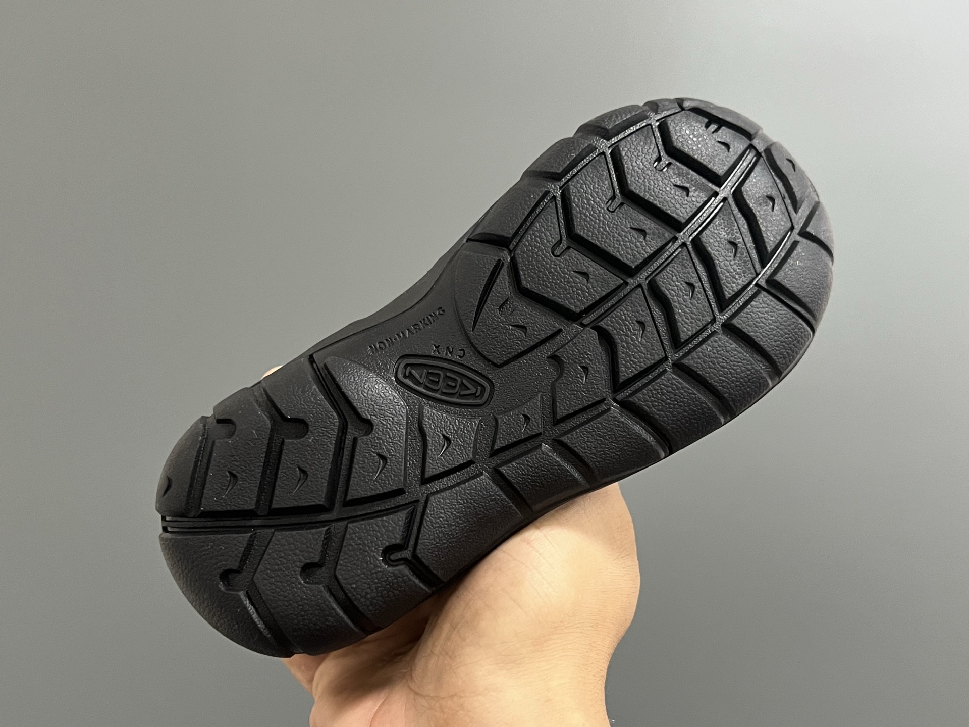 图片[5]-KEEN 新配色户外儿童登山鞋 尺码：24-37码 祖国版YYDS 新配色好好看😍 优质麂皮面料，轻微防水💧 魔术贴➕松紧带设计，穿脱方便✔️ 橡胶耐磨防滑大底，脚感超赞👍🏻-选品中心