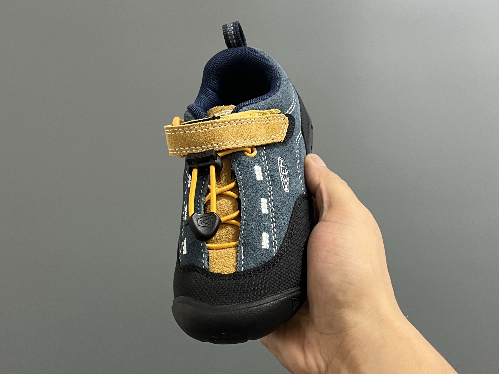 图片[3]-KEEN 新配色户外儿童登山鞋 尺码：24-37码 祖国版YYDS 新配色好好看😍 优质麂皮面料，轻微防水💧 魔术贴➕松紧带设计，穿脱方便✔️ 橡胶耐磨防滑大底，脚感超赞👍🏻-选品中心