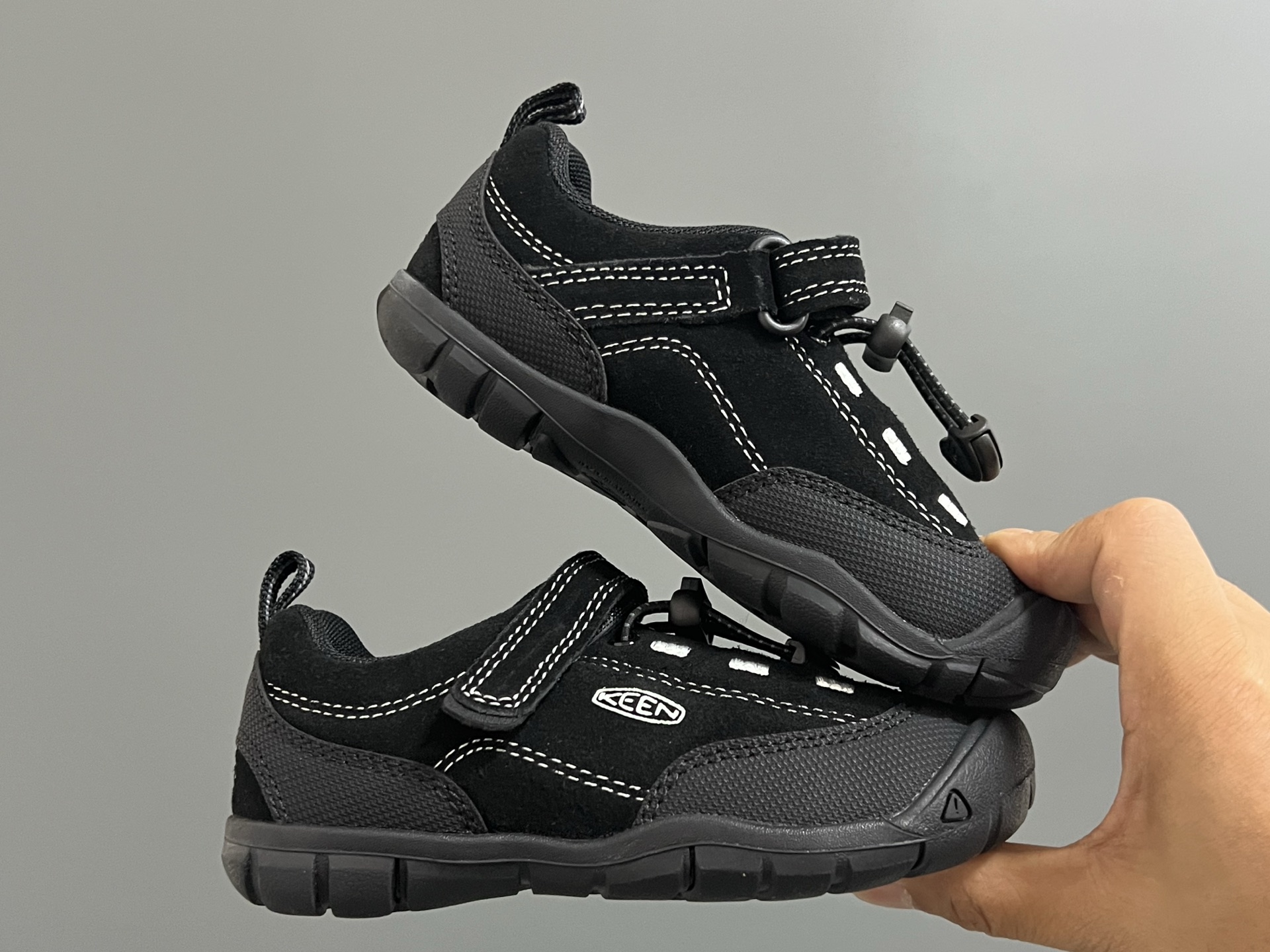 图片[9]-KEEN 新配色户外儿童登山鞋 尺码：24-37码 祖国版YYDS 新配色好好看😍 优质麂皮面料，轻微防水💧 魔术贴➕松紧带设计，穿脱方便✔️ 橡胶耐磨防滑大底，脚感超赞👍🏻-选品中心