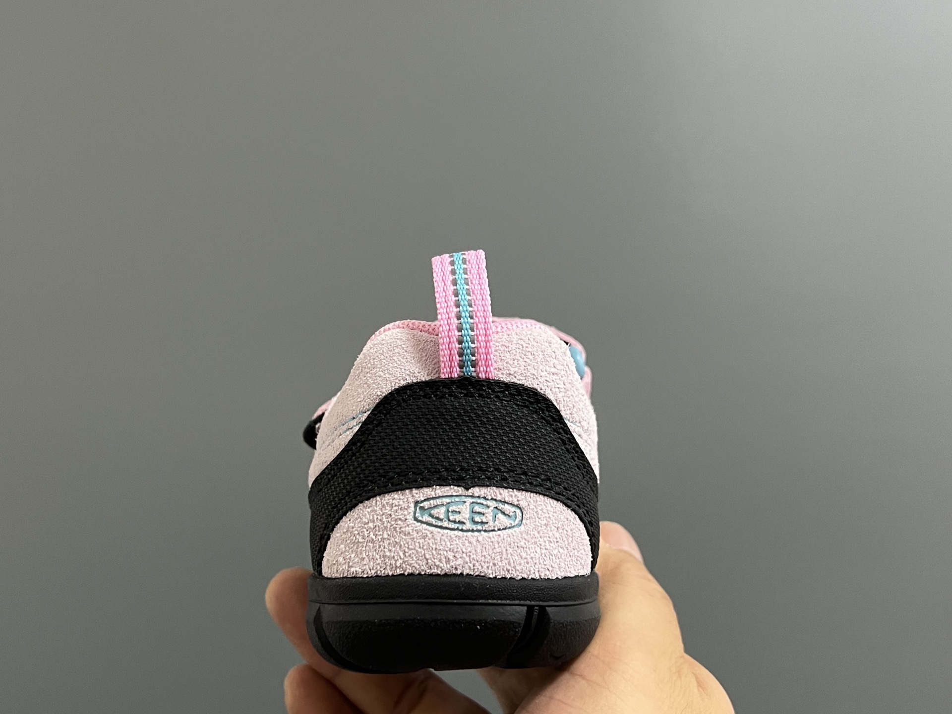 图片[5]-KEEN 新配色户外儿童登山鞋 尺码：24-37码 祖国版YYDS 新配色好好看😍 优质麂皮面料，轻微防水💧 魔术贴➕松紧带设计，穿脱方便✔️ 橡胶耐磨防滑大底，脚感超赞👍🏻-选品中心