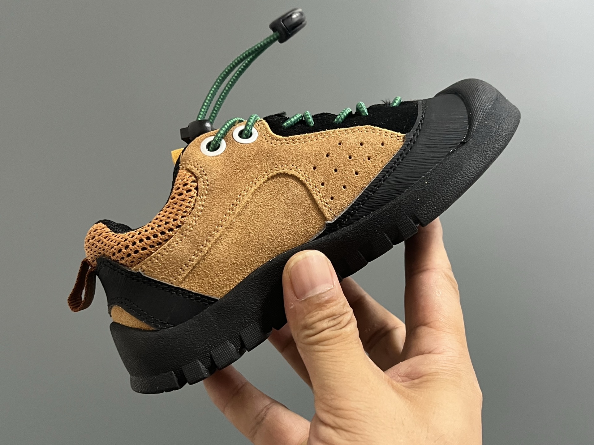 图片[6]-海外版KEEN潮牌二代拼色户外儿童鞋 尺码：26-37码 经典KEEN户外鞋🆕 优质面料拼接☁️ 松紧扣设计、穿脱方便✌🏻 橡胶耐磨防滑大底，脚感超赞👍🏻-选品中心