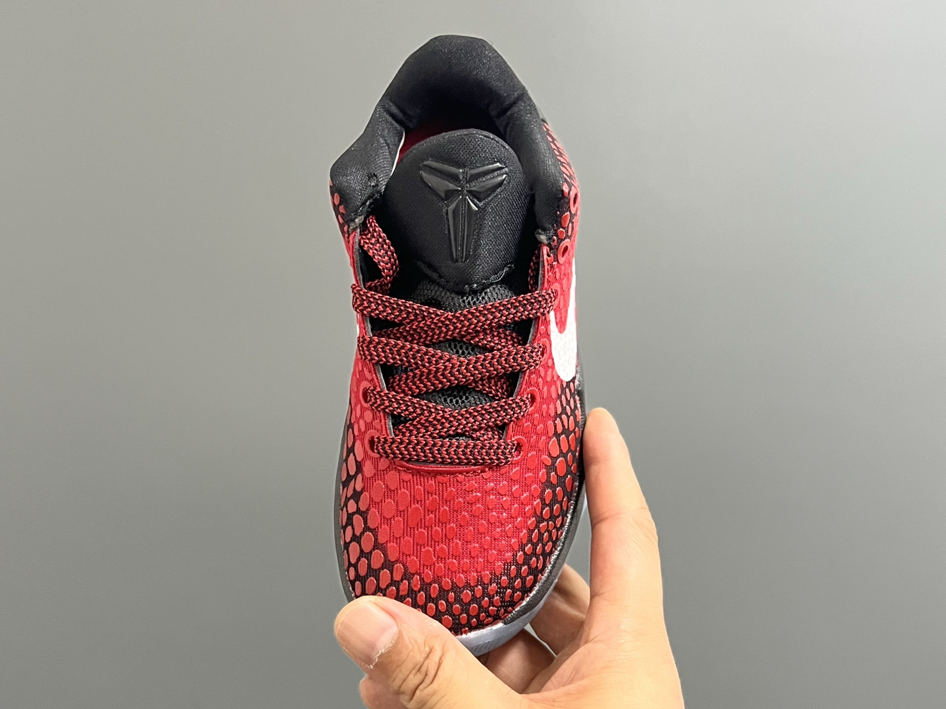 图片[8]-调NK 科比6代儿童系带篮球鞋28-39码 经典科比6代系列🏀 优质面料，透气又舒适☁️ 橡胶耐磨防滑大底，脚感不言而喻✌🏻-选品中心