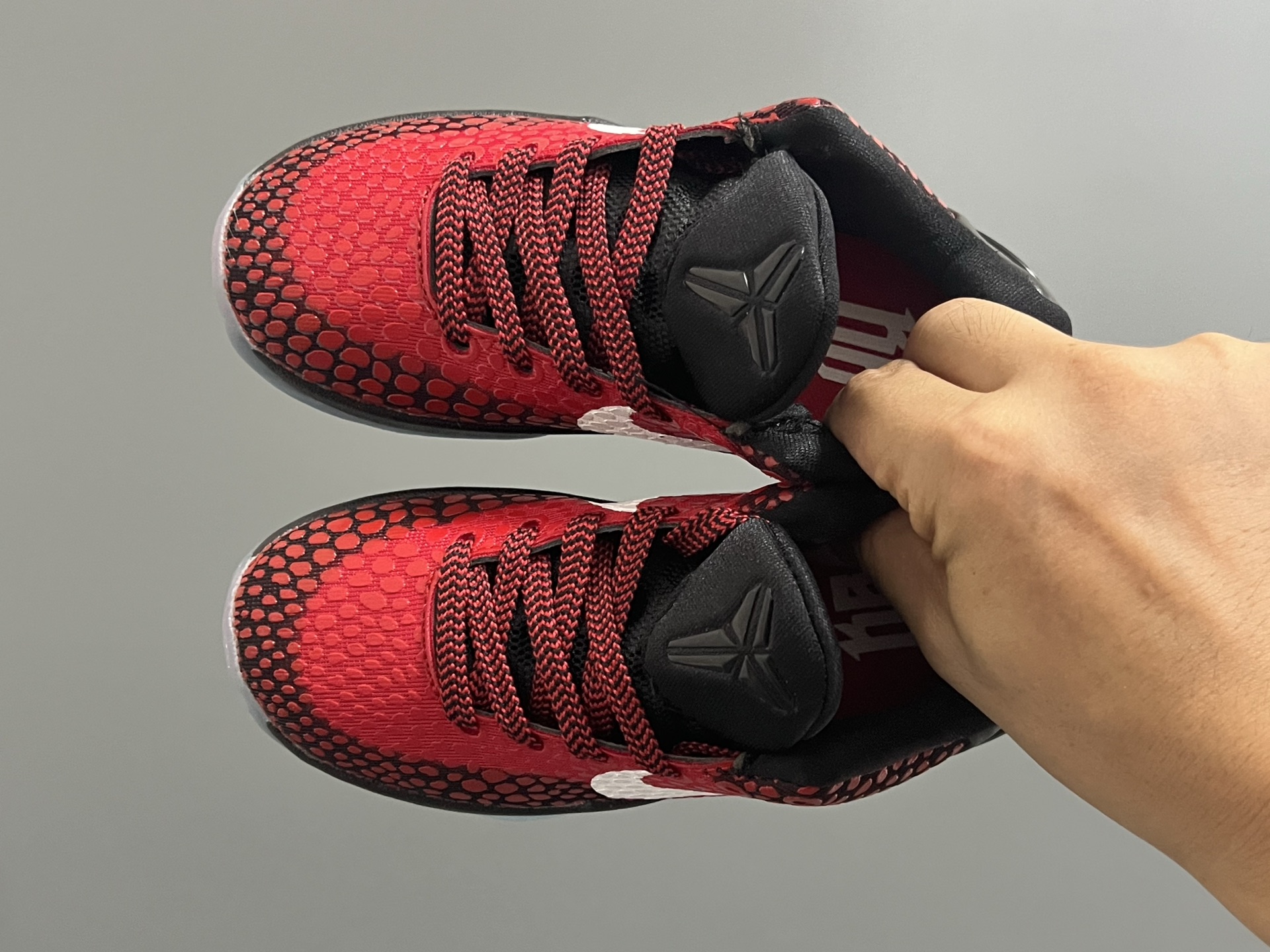 调NK 科比6代儿童系带篮球鞋28-39码 经典科比6代系列🏀 优质面料，透气又舒适☁️ 橡胶耐磨防滑大底，脚感不言而喻✌🏻-选品中心