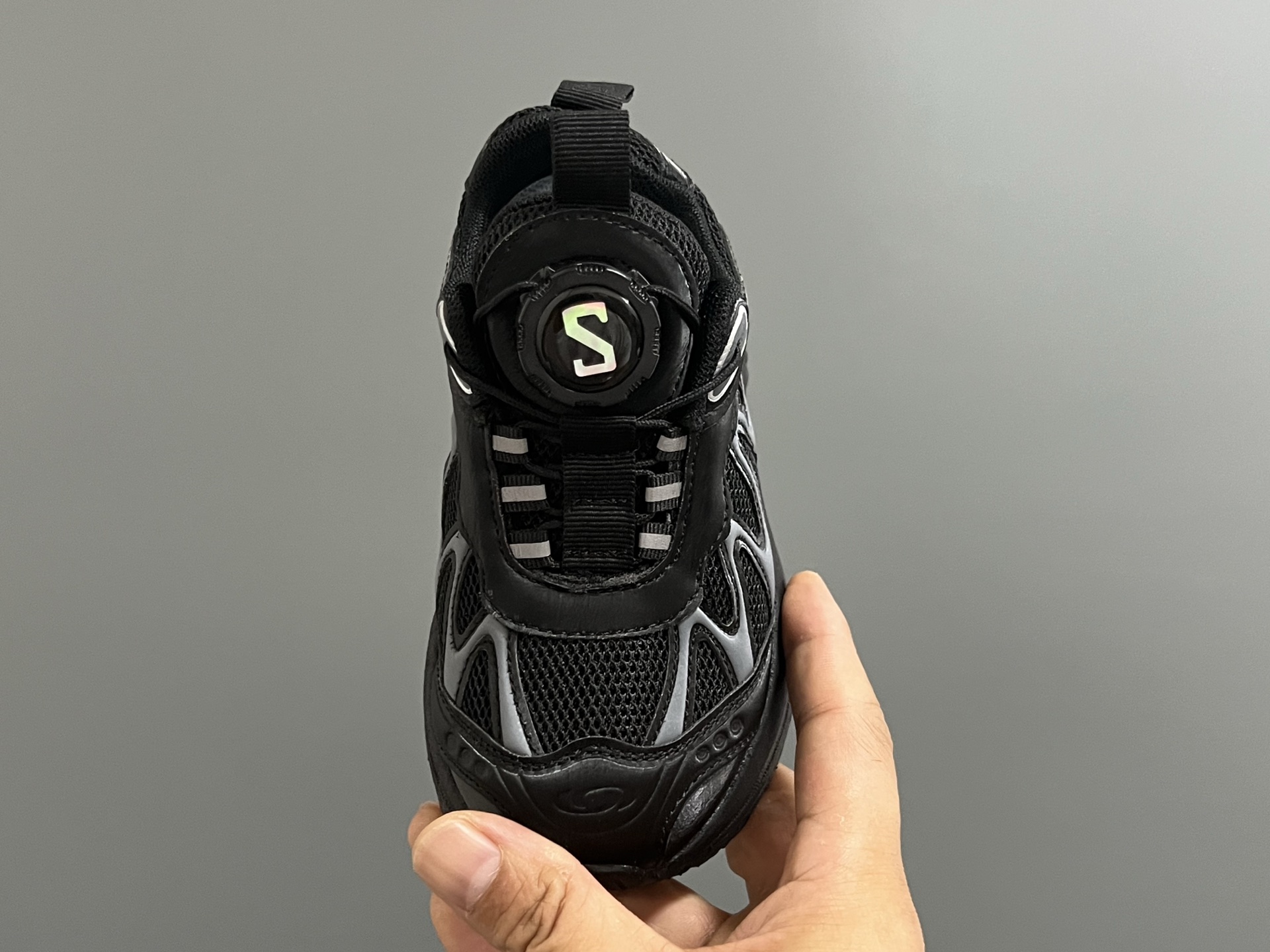 图片[8]-萨络蒙XT-WHISPER旋钮扣童鞋 白敬亭同款网红款儿童休闲户外越野机能运动跑步鞋尺码：26-37码 经典萨洛蒙系列🔥. 精致锁扣设计，穿脱方便✌🏻 优质面料拼接☁️质感满满💯 橡胶耐磨防滑大底，脚感不言而喻✔️-选品中心