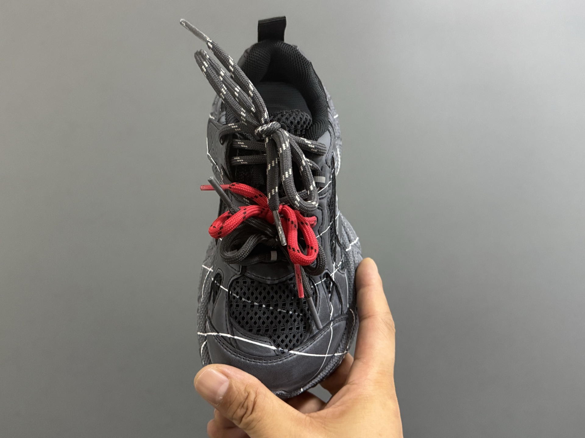 图片[8]-巴黎世家做旧网格线儿童魔术贴老爹鞋26-37码 魔术贴设计，穿脱超方便✌🏻 网面拼接，透气舒适☁️ 橡胶耐磨防滑大底，脚感超赞👍🏻-选品中心