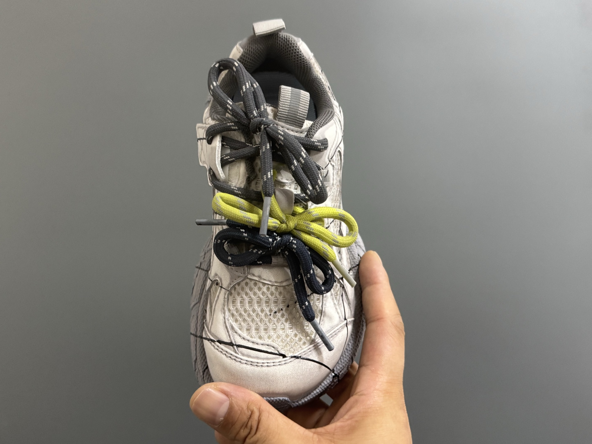 图片[8]-巴黎世家做旧网格线儿童魔术贴老爹鞋26-37码 魔术贴设计，穿脱超方便✌🏻 网面拼接，透气舒适☁️ 橡胶耐磨防滑大底，脚感超赞👍🏻-选品中心