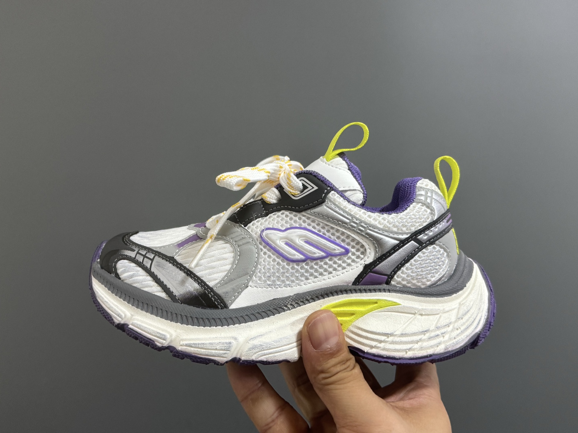 图片[4]-海外版巴黎世家10代儿童魔术贴老爹鞋26-37码 优质面料拼接，质感满满💯魔术贴设计，穿脱方便✌🏻耐磨防滑大底，脚感超赞👍🏻-选品中心