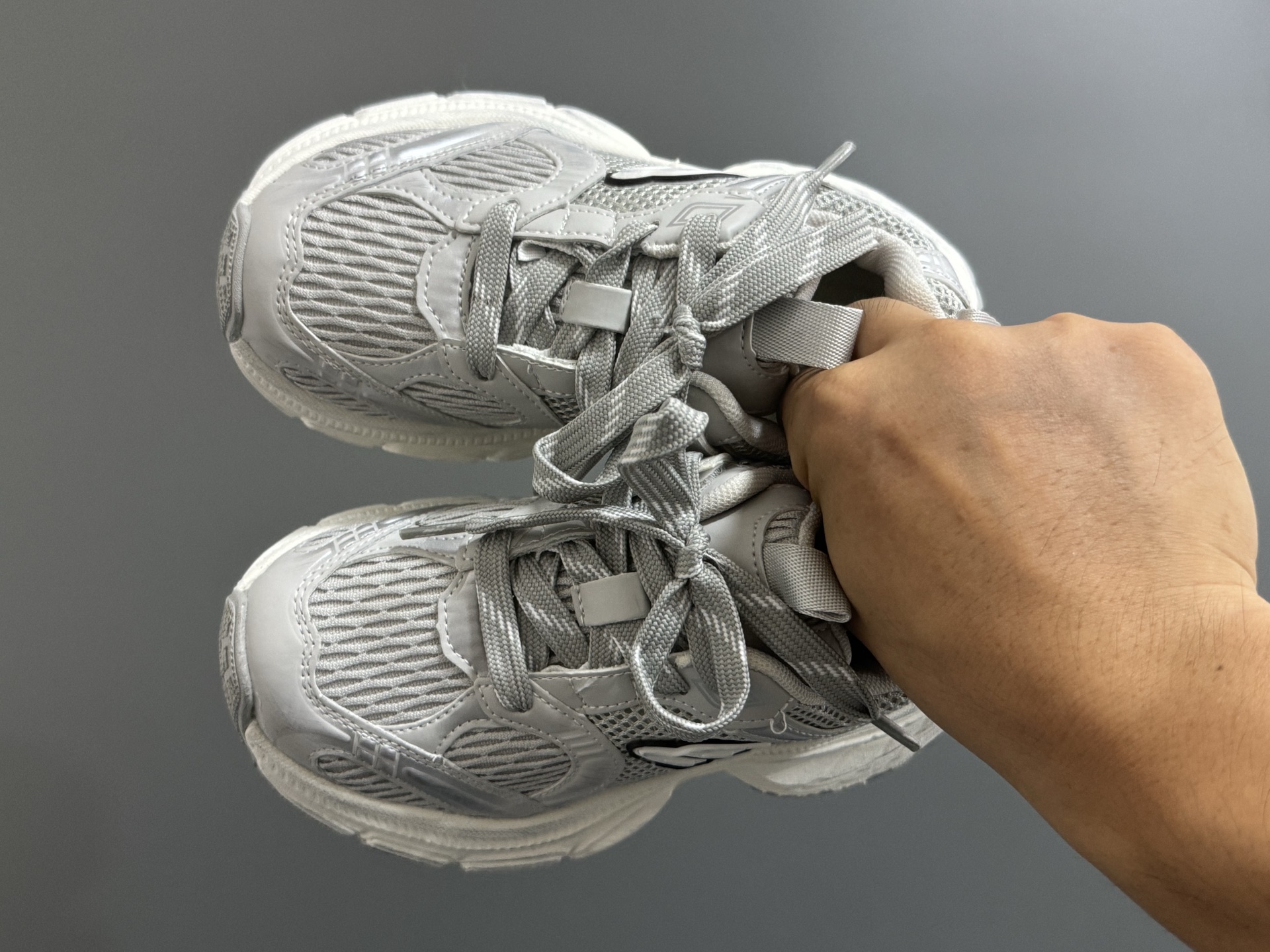 海外版巴黎世家10代儿童魔术贴老爹鞋26-37码 优质面料拼接，质感满满💯魔术贴设计，穿脱方便✌🏻耐磨防滑大底，脚感超赞👍🏻-选品中心